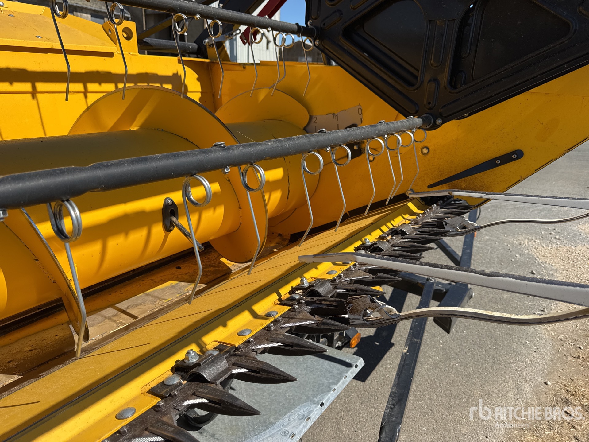 2023 New Holland CR9.90
