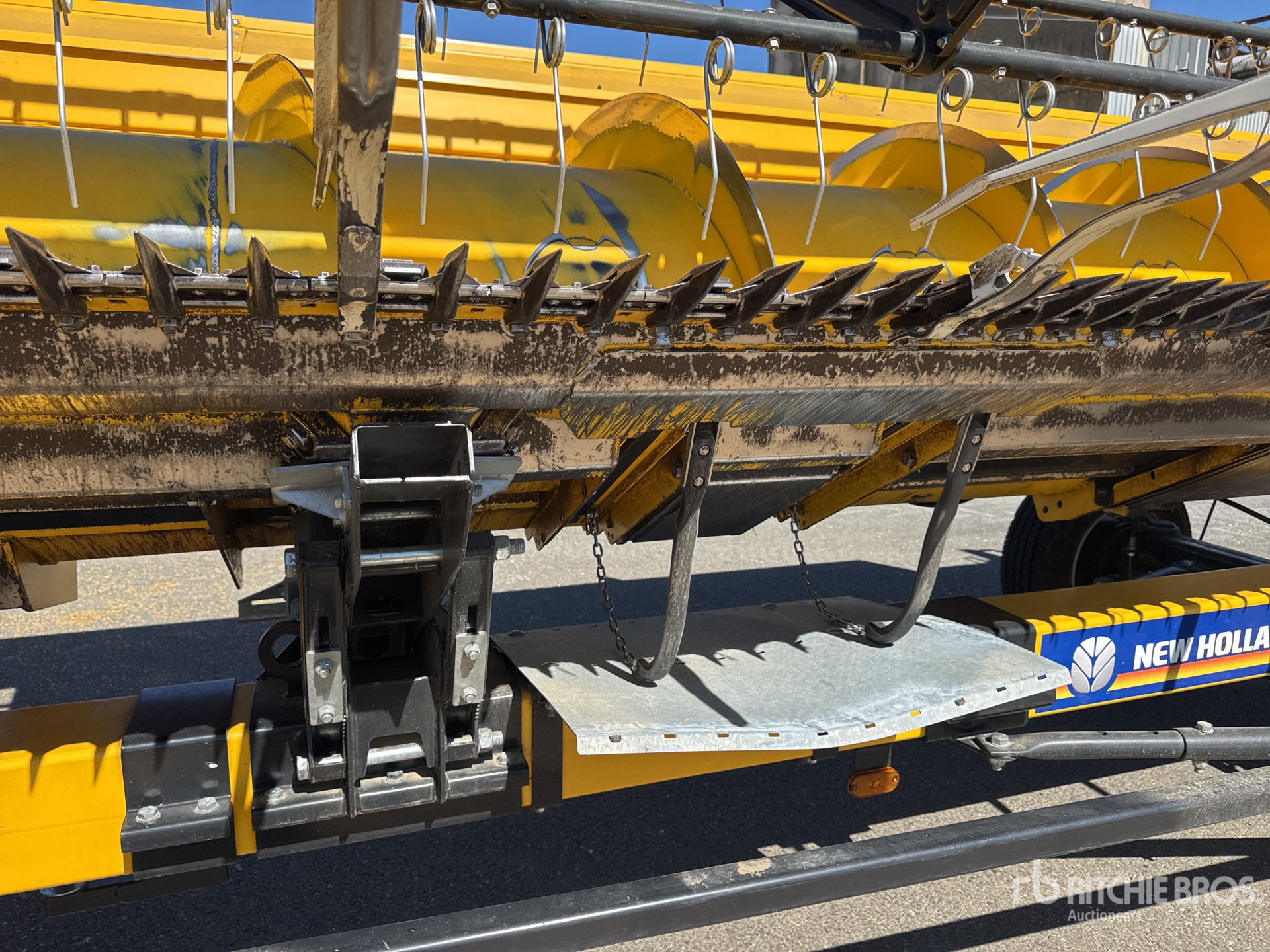 2023 New Holland CR9.90