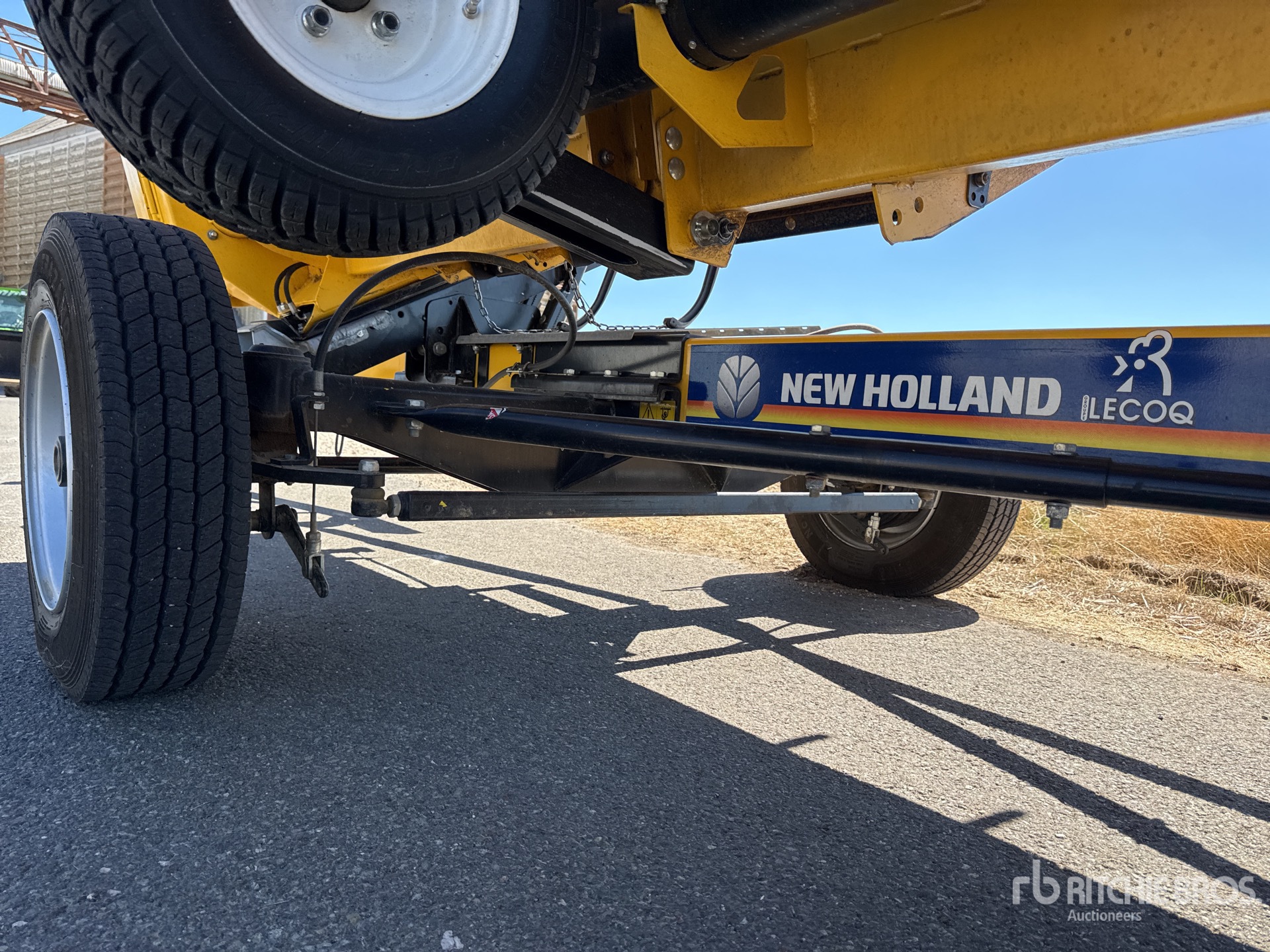 2023 New Holland CR9.90