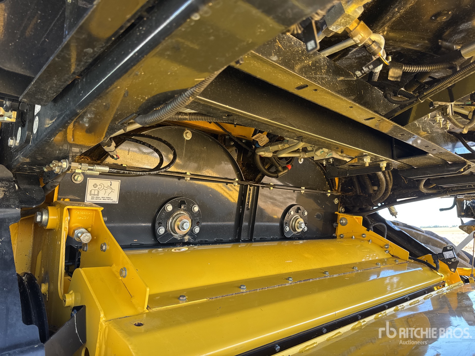 2023 New Holland CR9.90