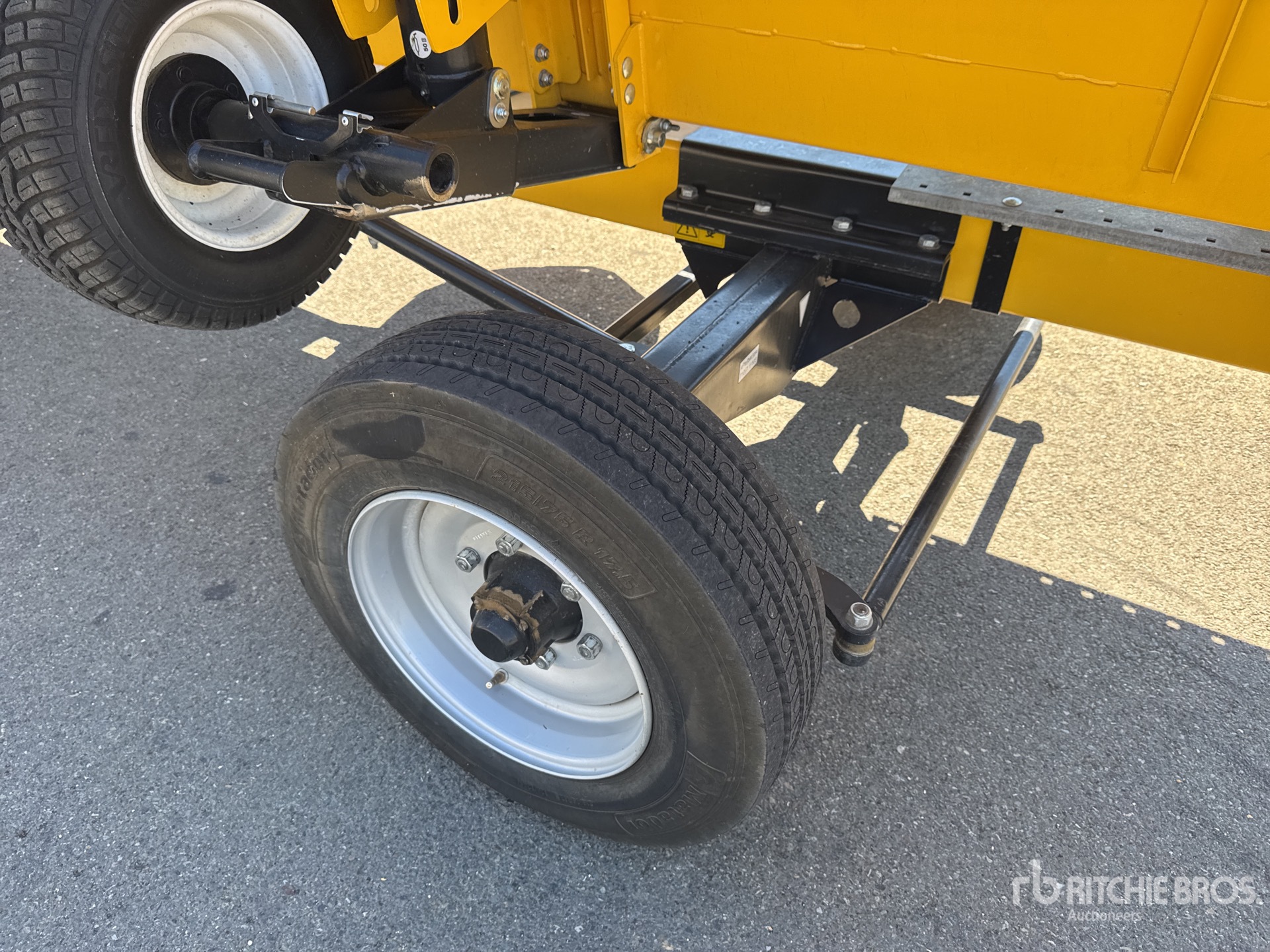 2023 New Holland CR9.90