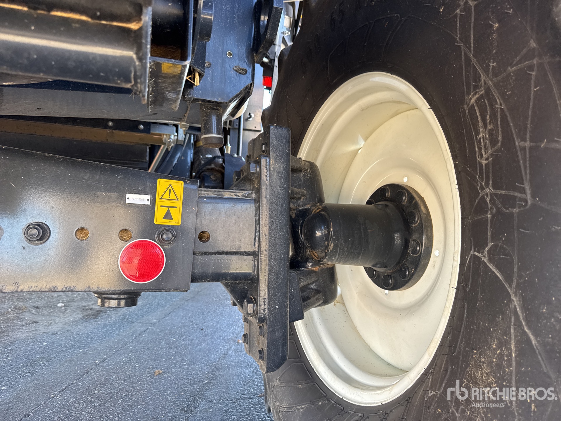 2023 New Holland CR9.90