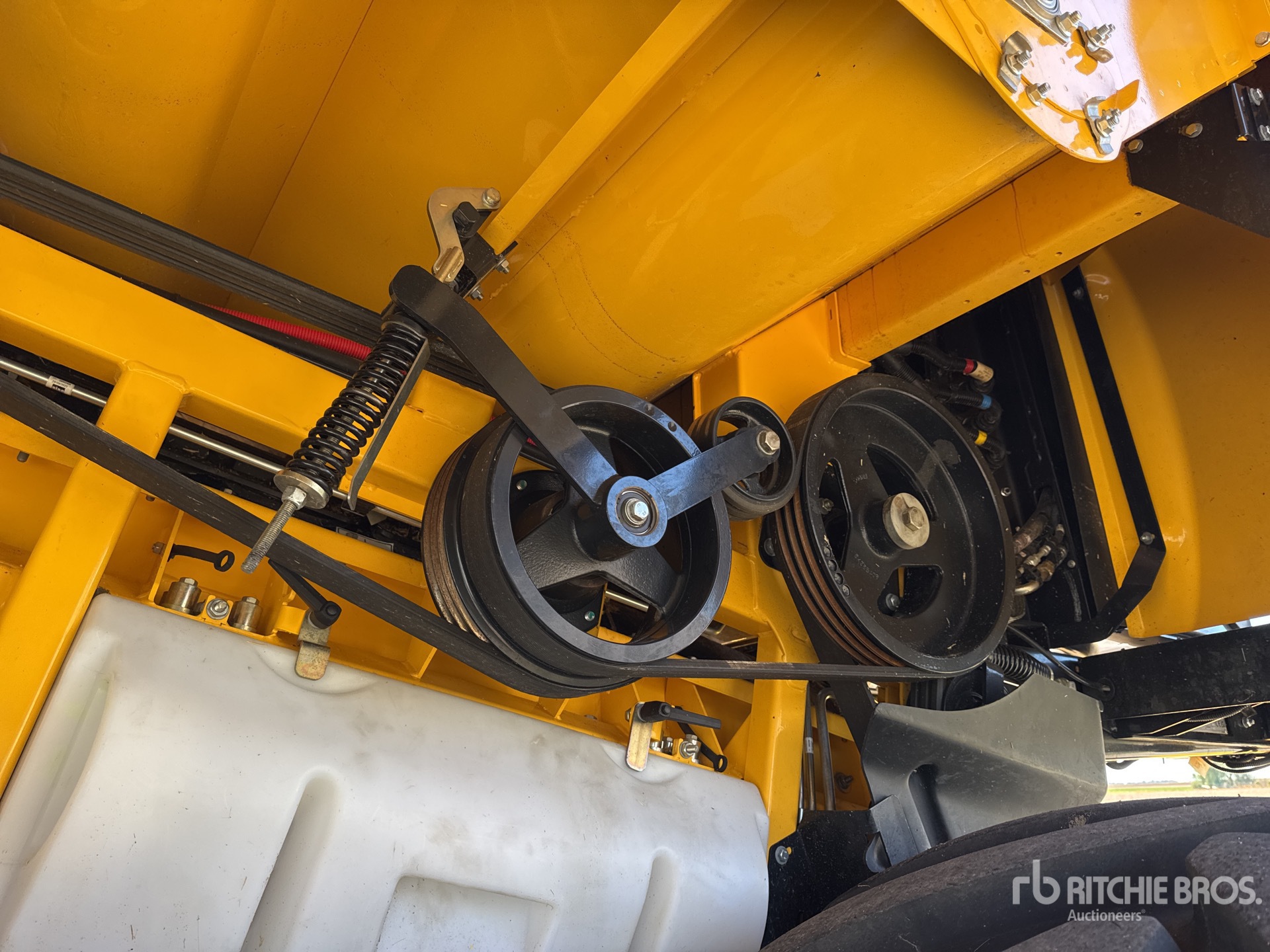2023 New Holland CR9.90