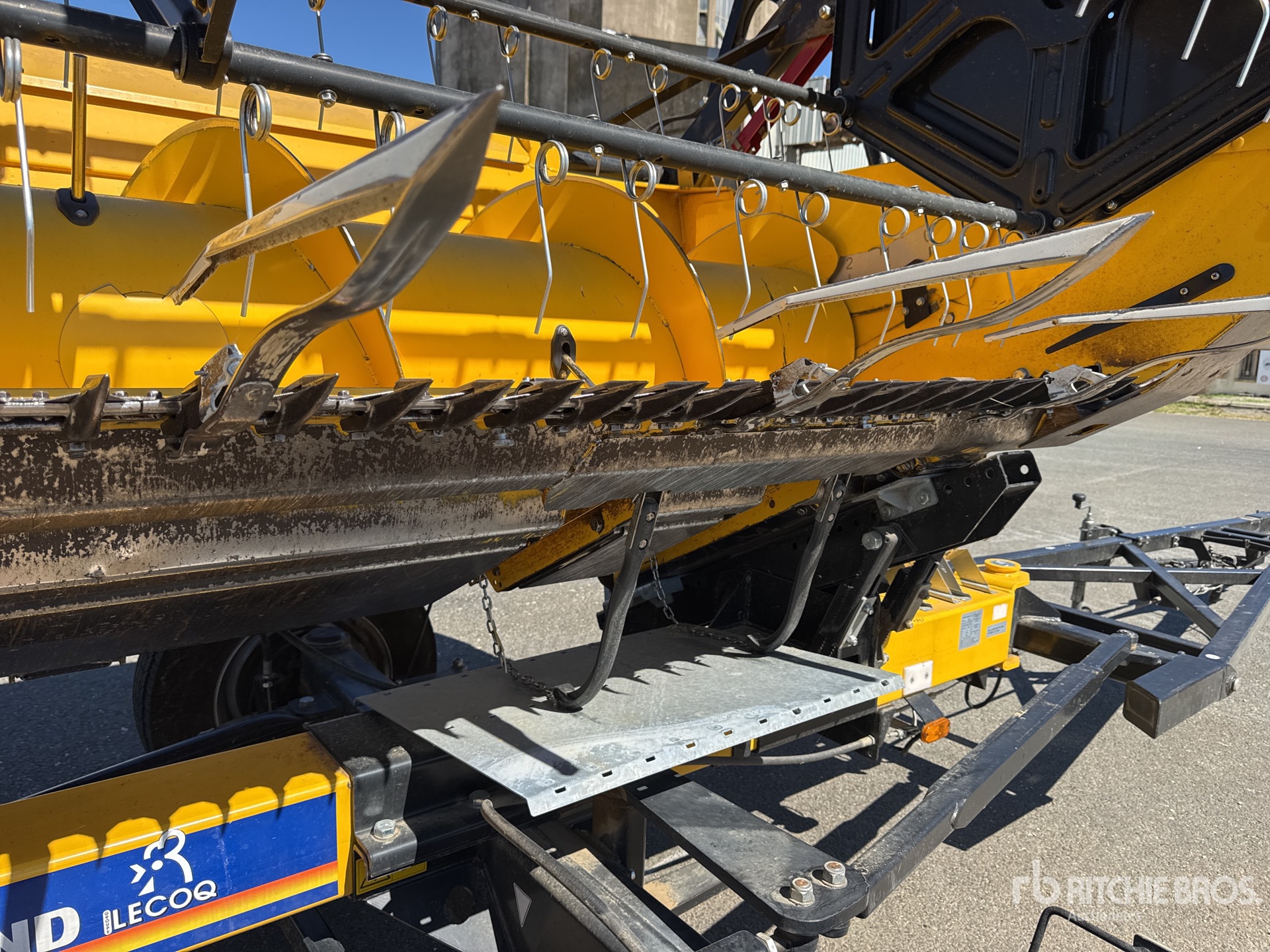 2023 New Holland CR9.90