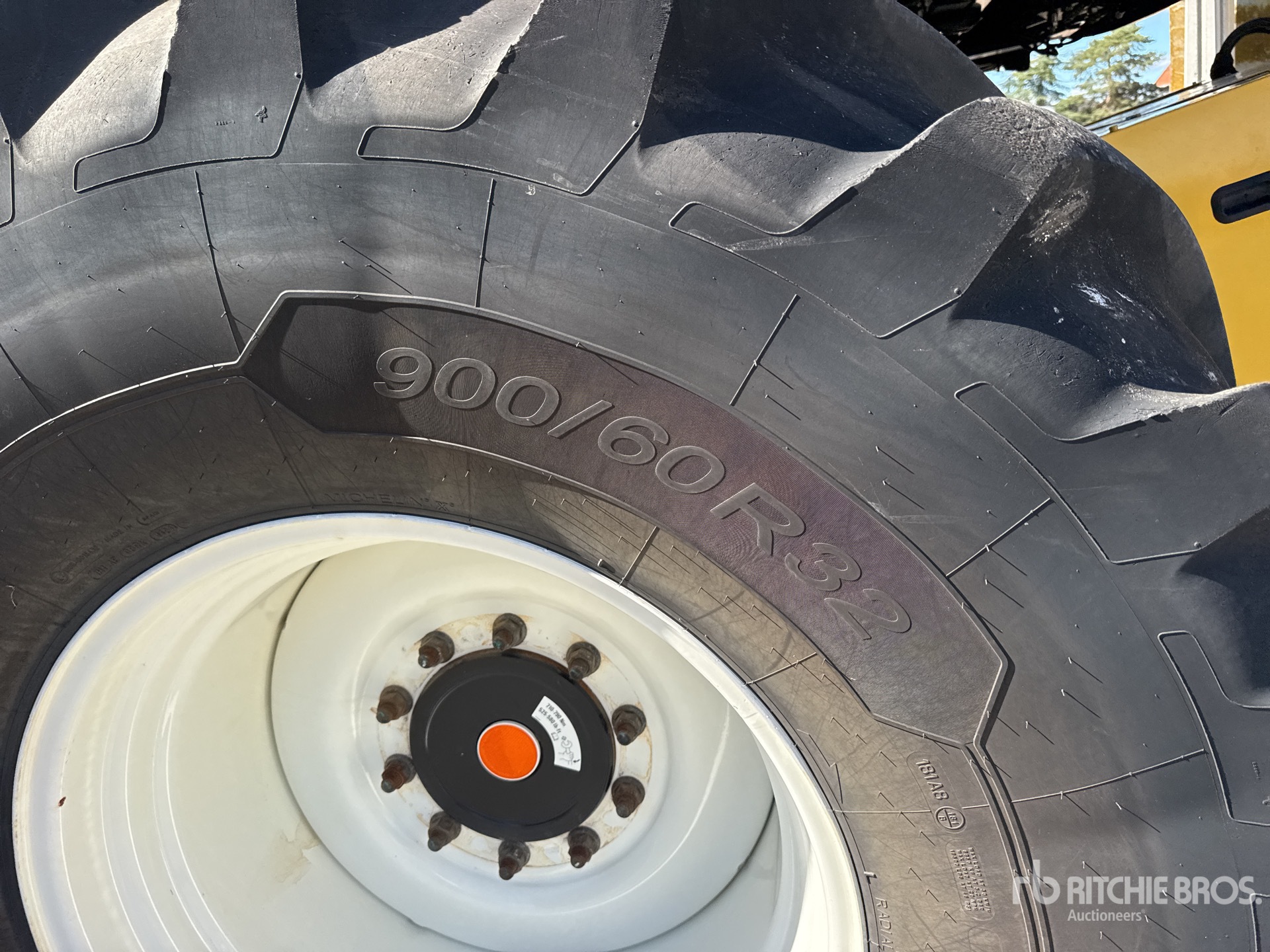 2023 New Holland CR9.90