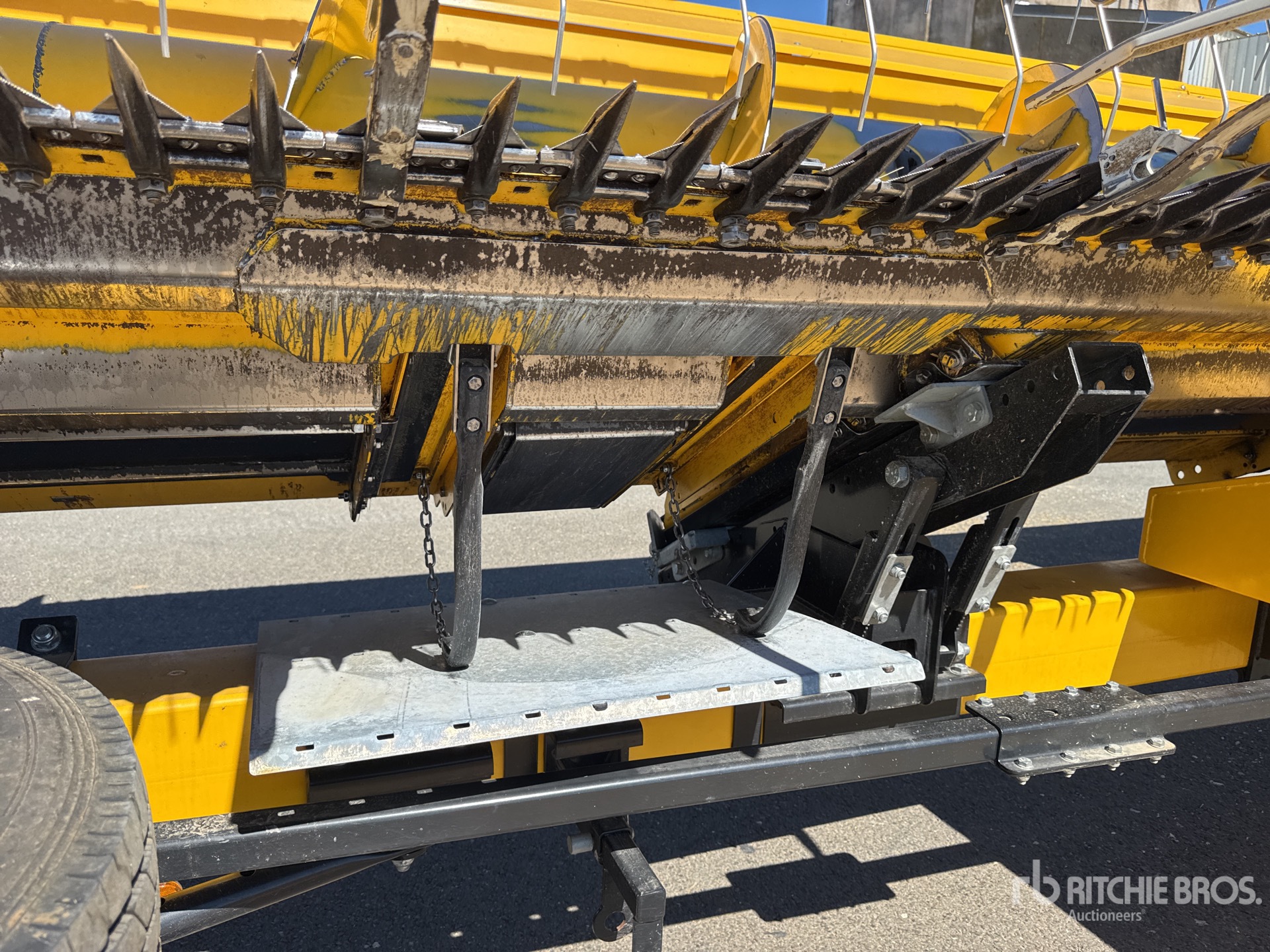 2023 New Holland CR9.90