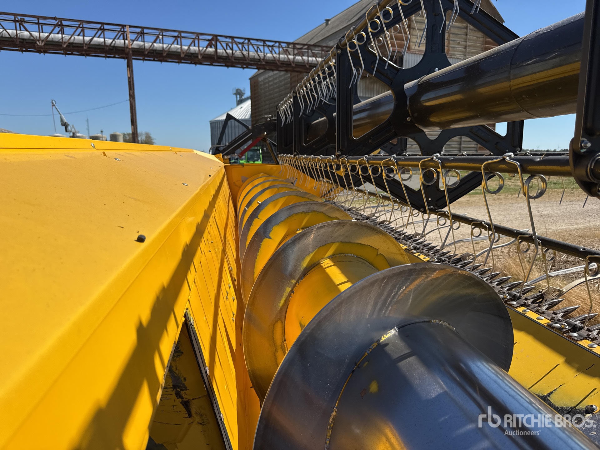 2023 New Holland CR9.90