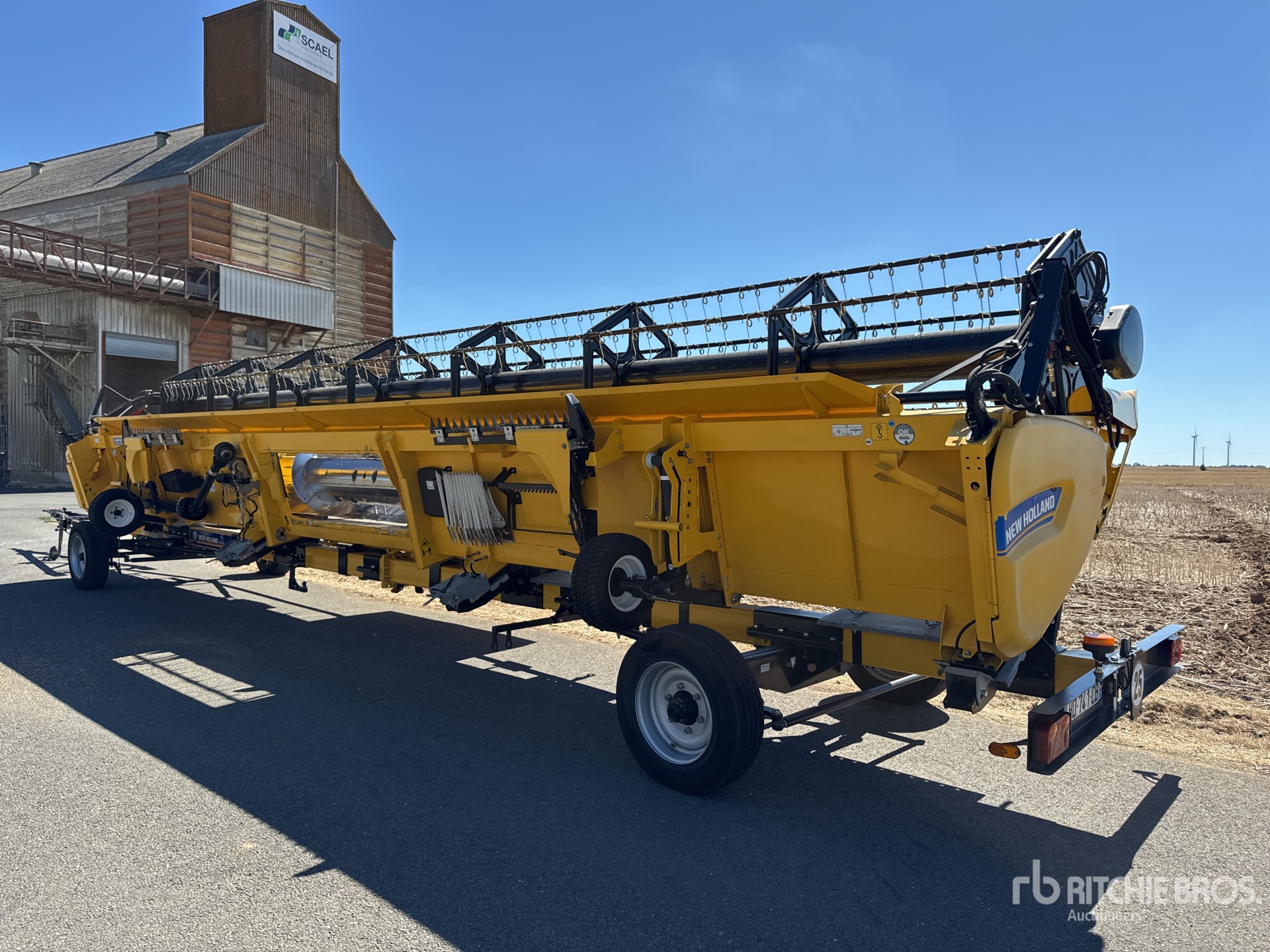 2023 New Holland CR9.90