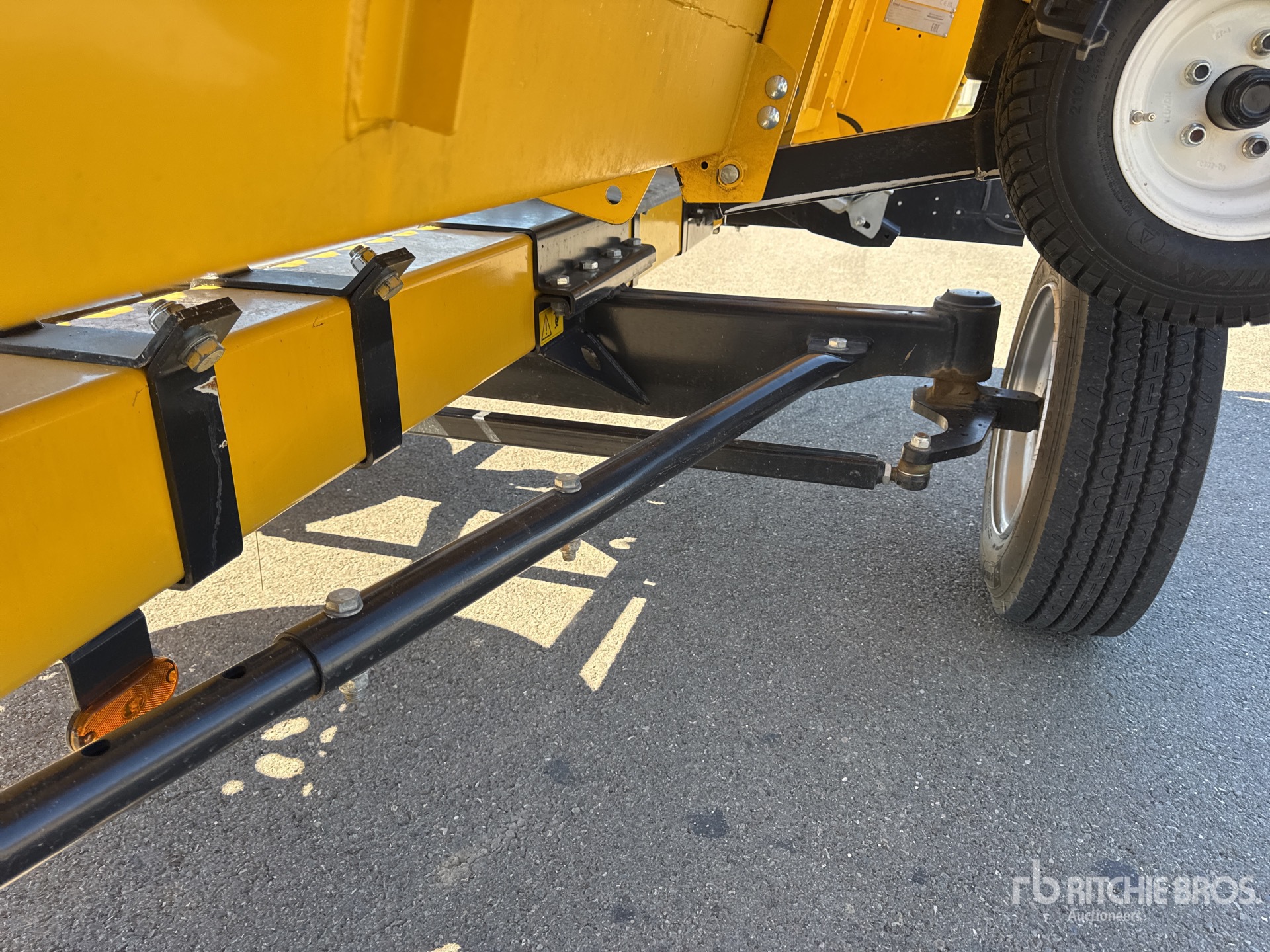 2023 New Holland CR9.90