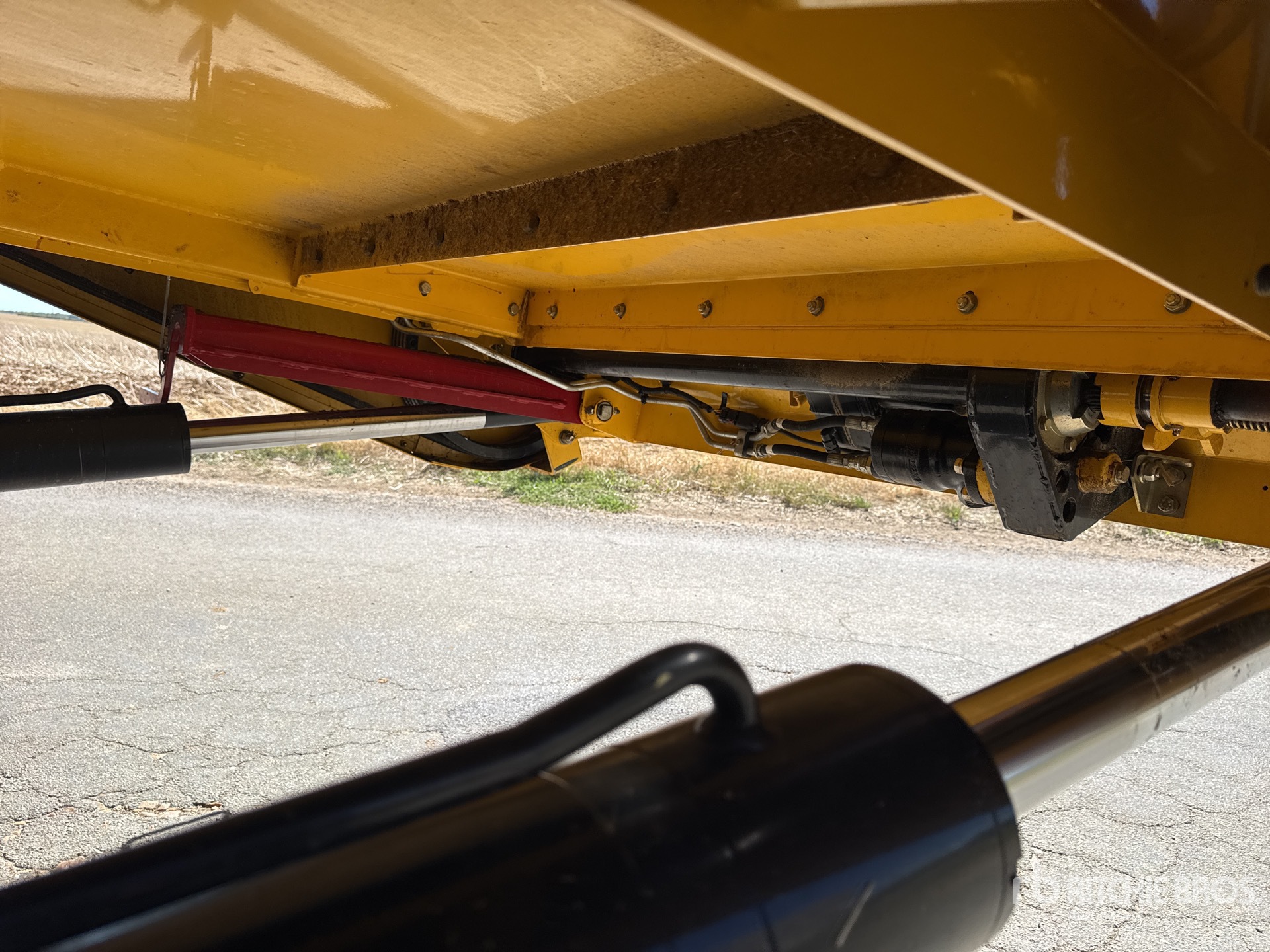 2023 New Holland CR9.90