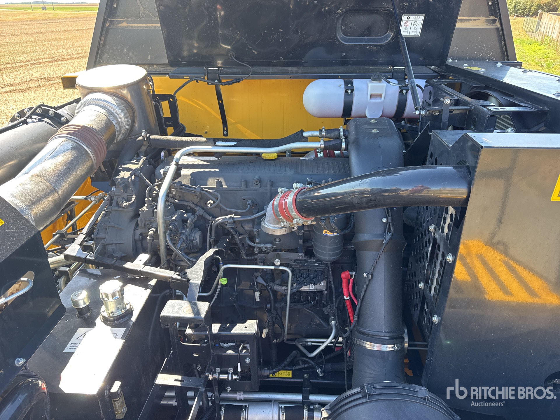 2023 New Holland CR9.90