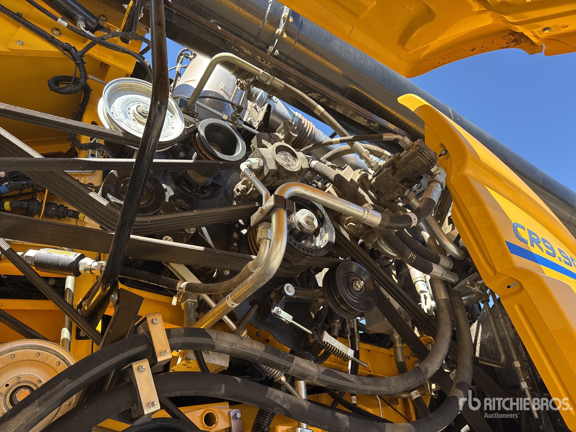 2023 New Holland CR9.90
