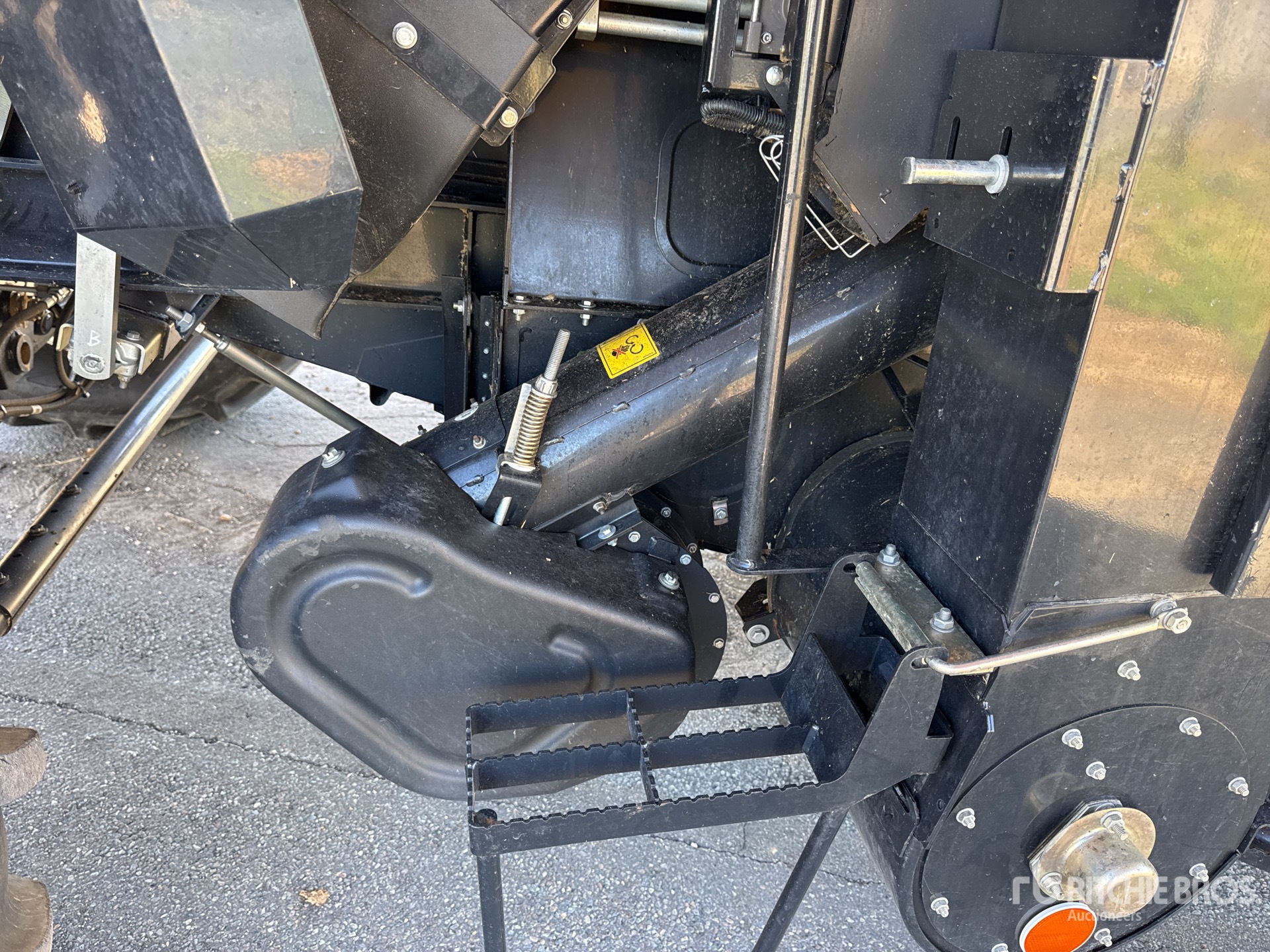2023 New Holland CR9.90