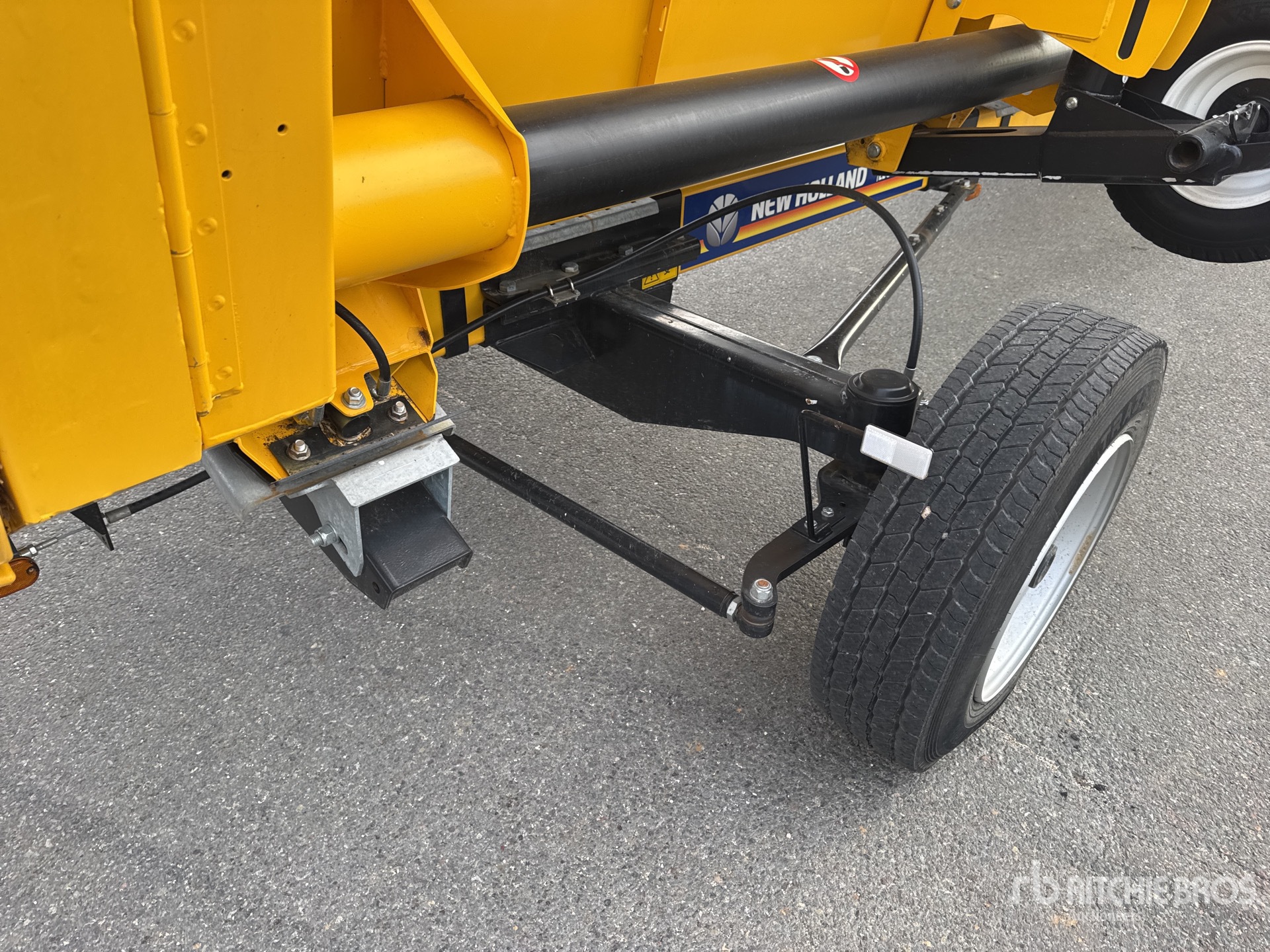 2023 New Holland CR9.90