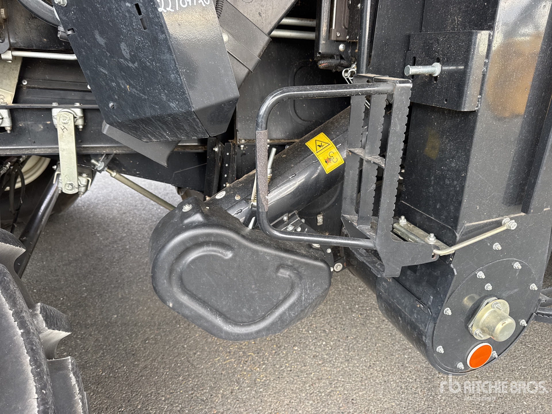 2023 New Holland CR9.90