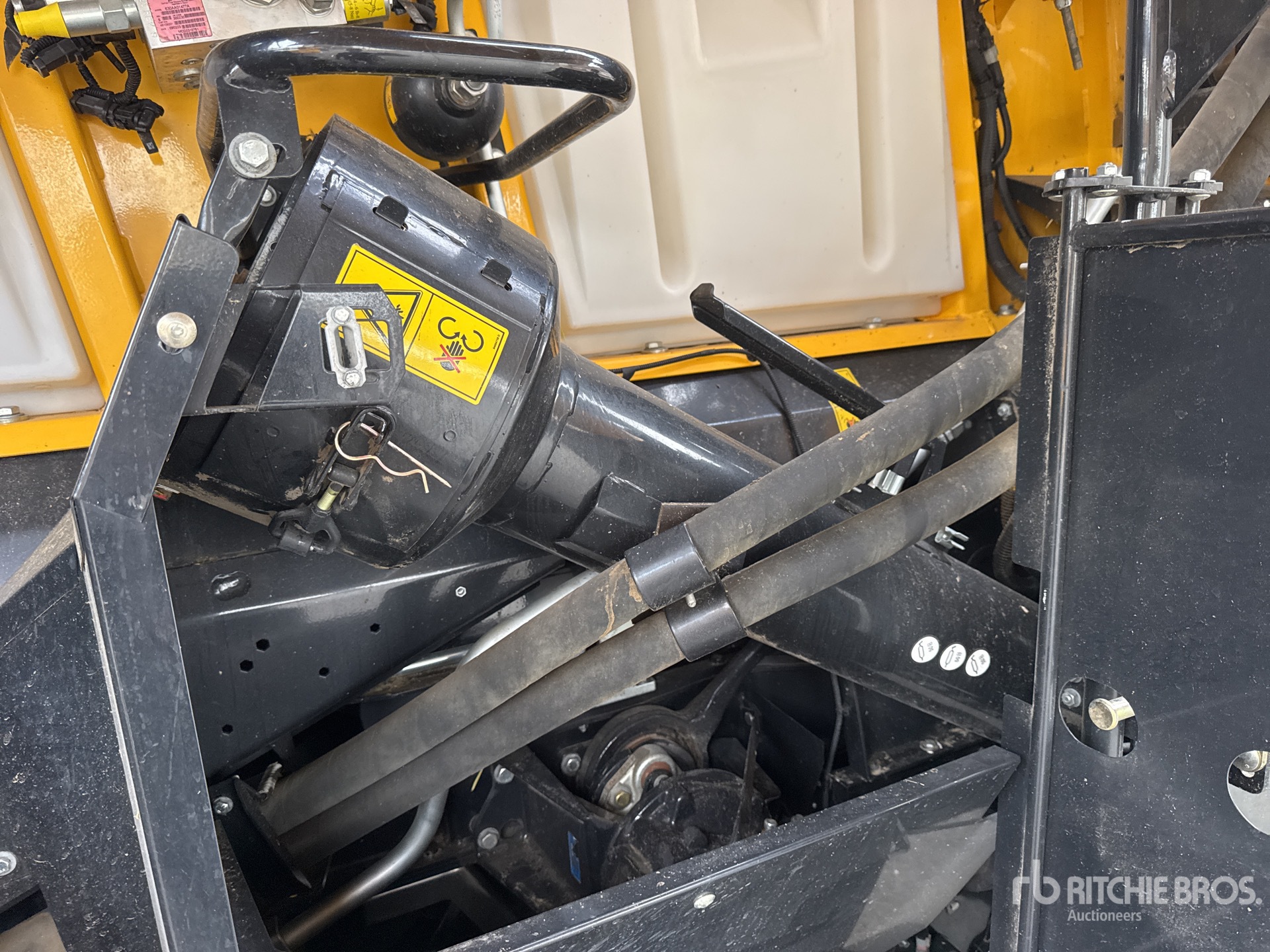 2023 New Holland CR9.90