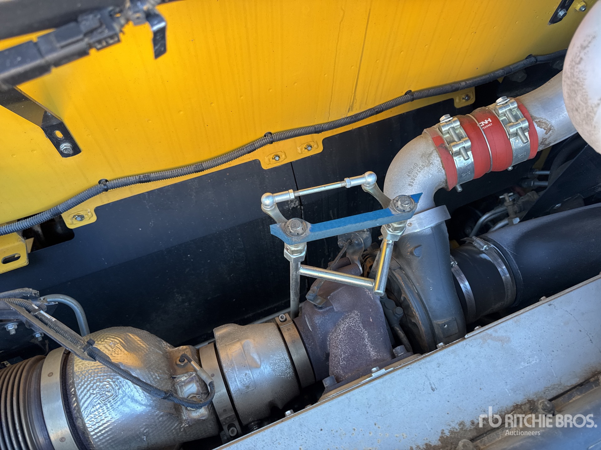 2023 New Holland CR9.90