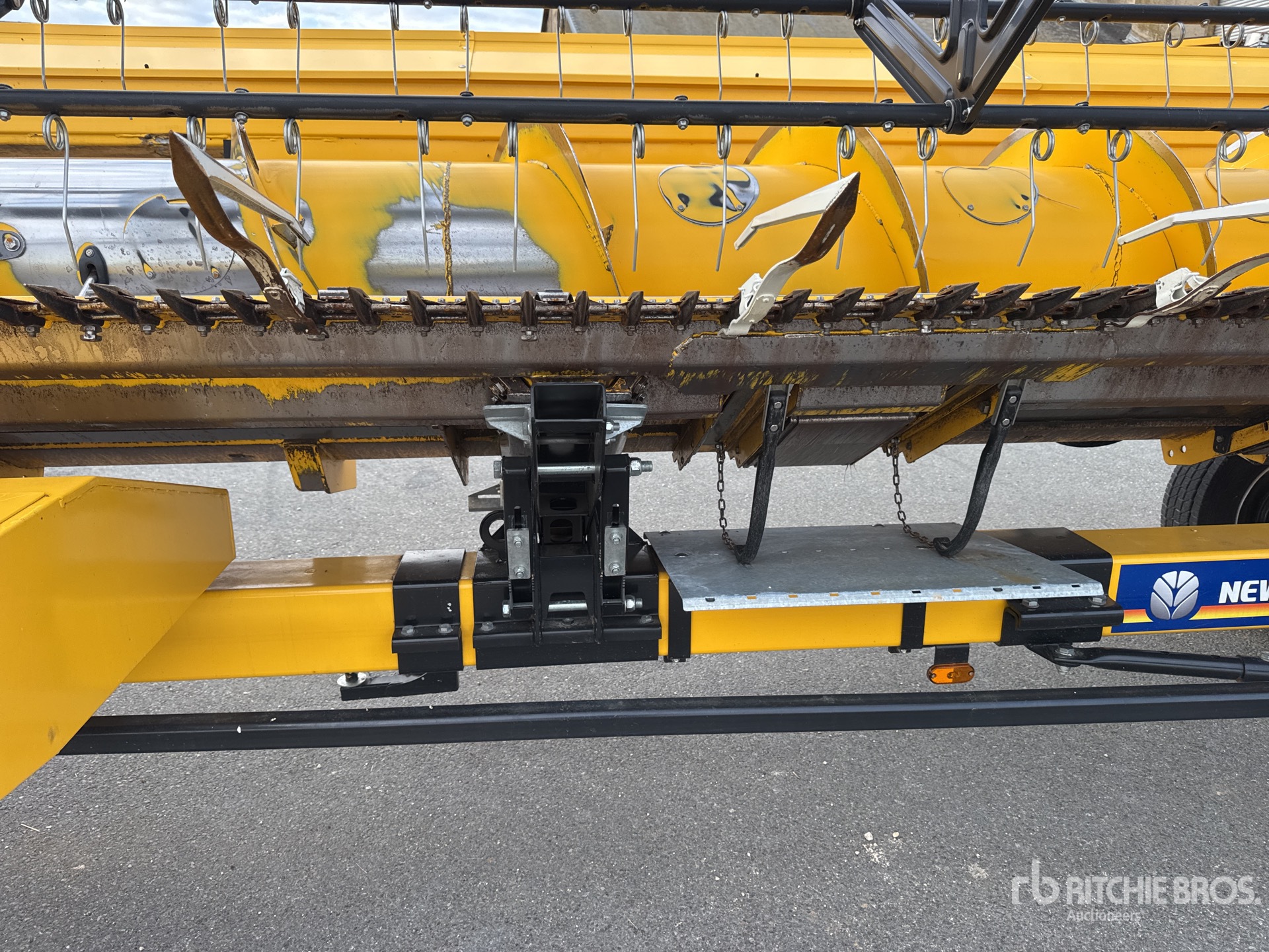 2023 New Holland CR9.90