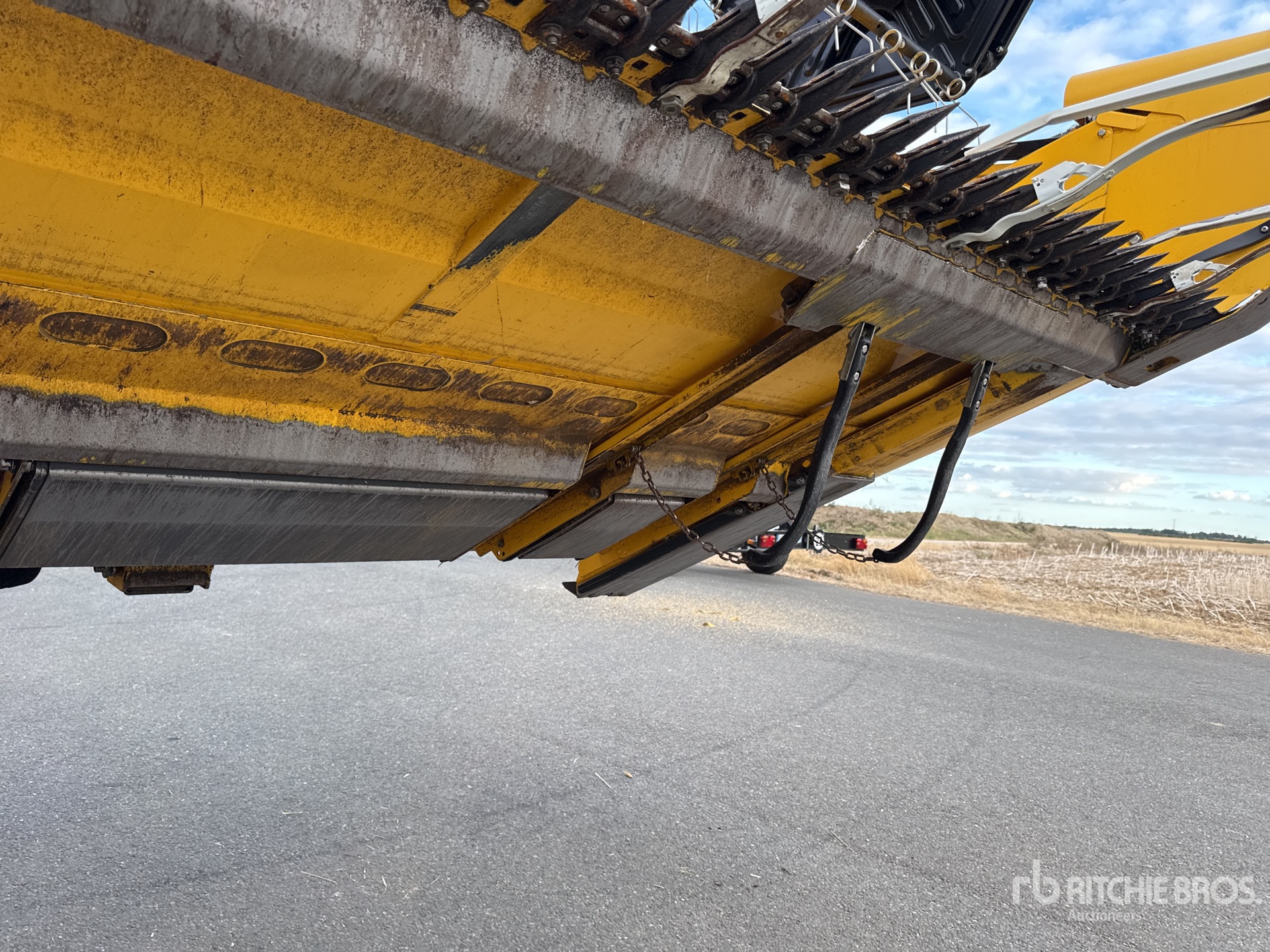 2023 New Holland CR9.90