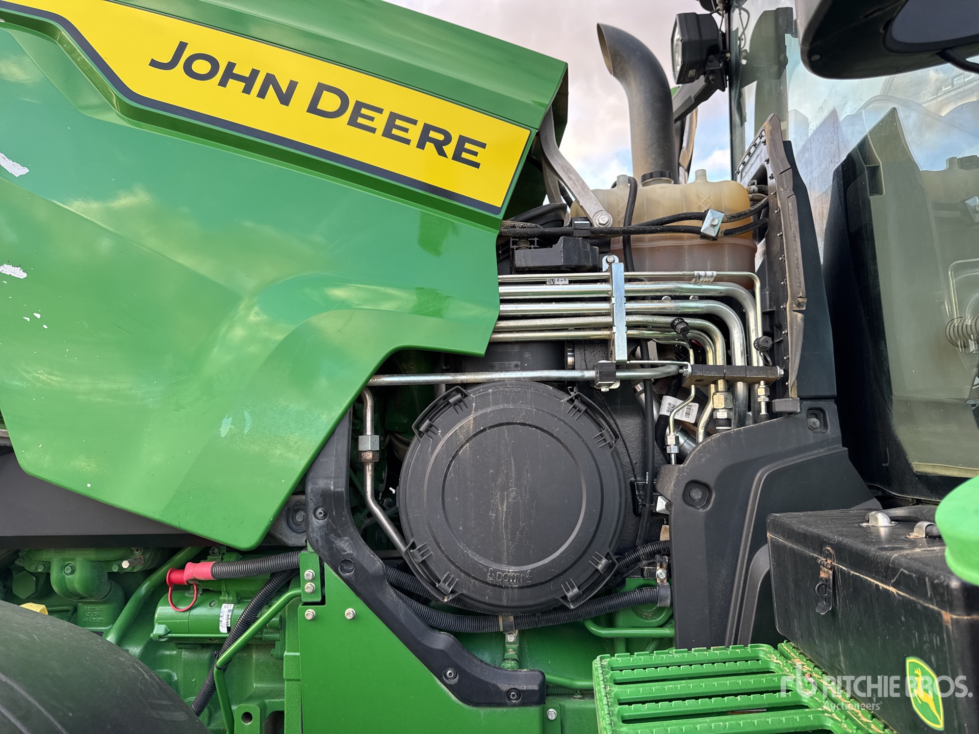 2024 John Deere 8R310 COMMAND P
