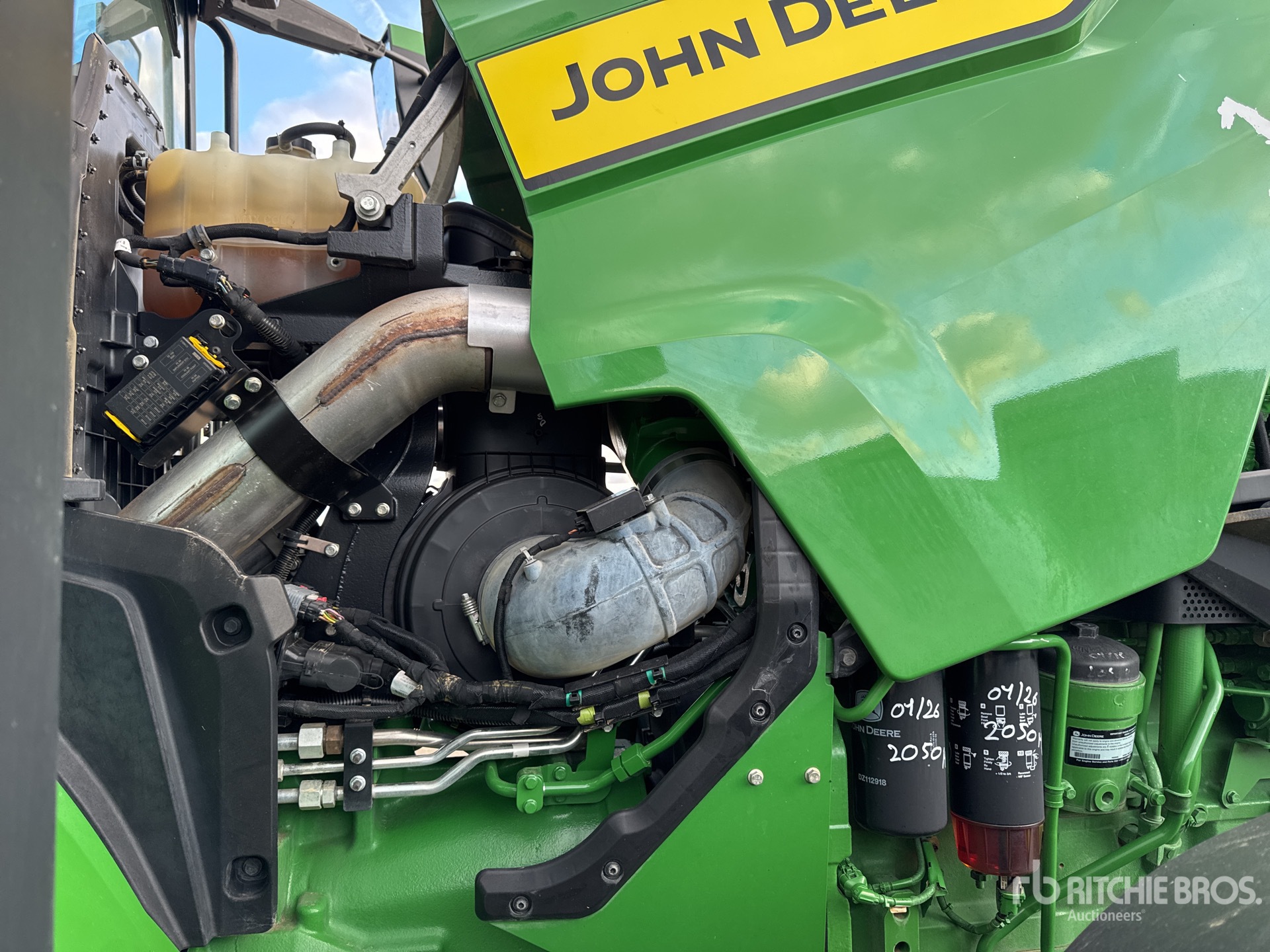 2024 John Deere 8R310 COMMAND P