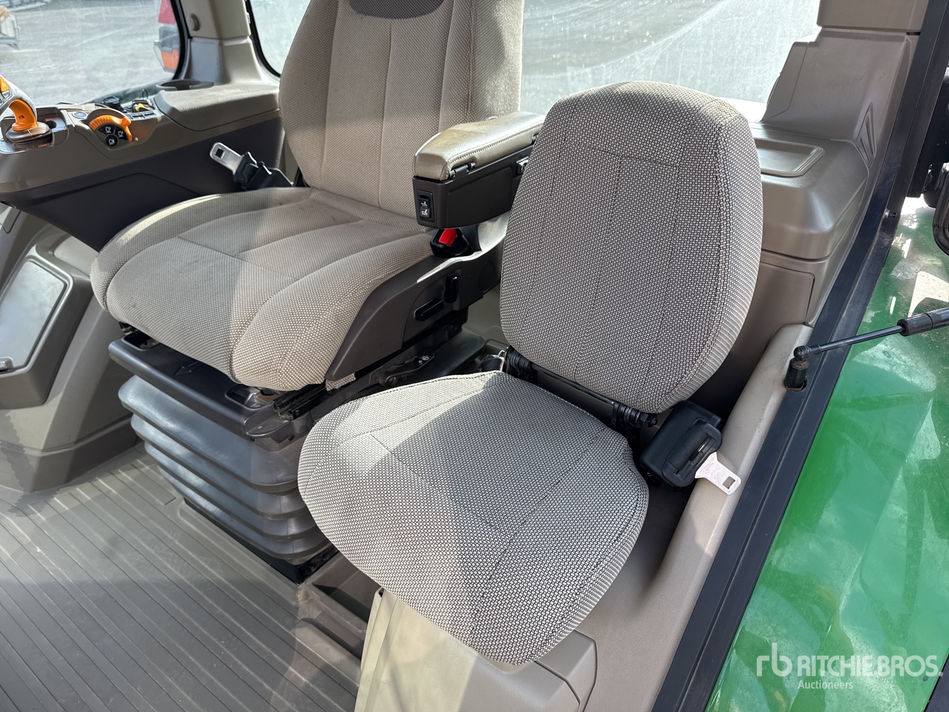 2024 John Deere 8R310 COMMAND P