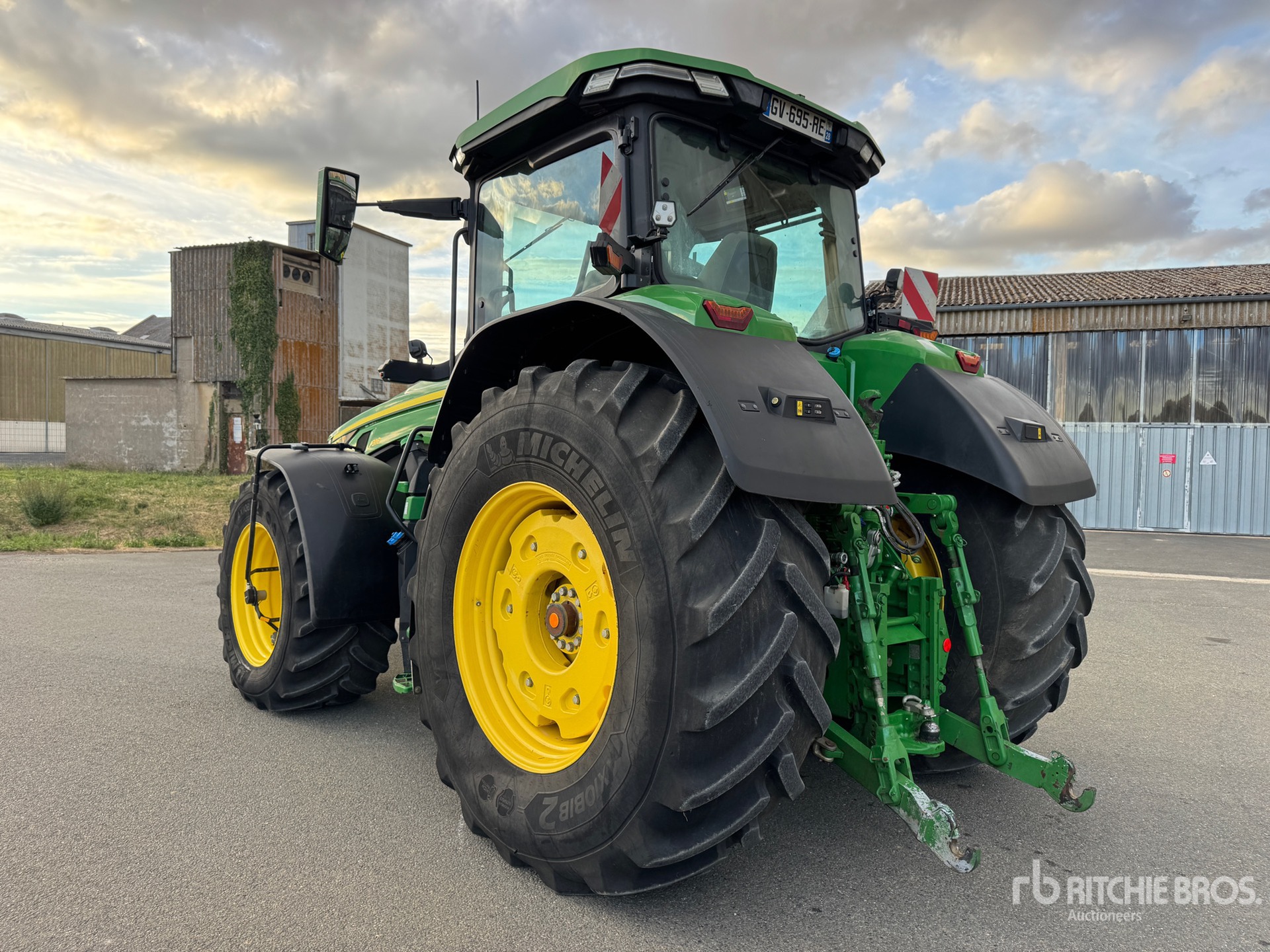 2024 John Deere 8R310 COMMAND P