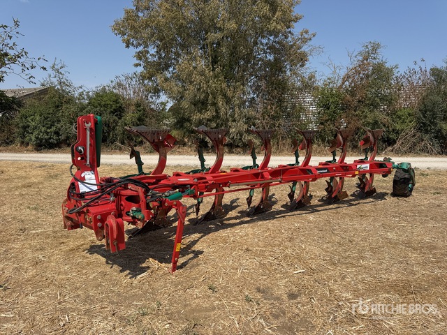 2022 Kverneland EG Reversible Plow