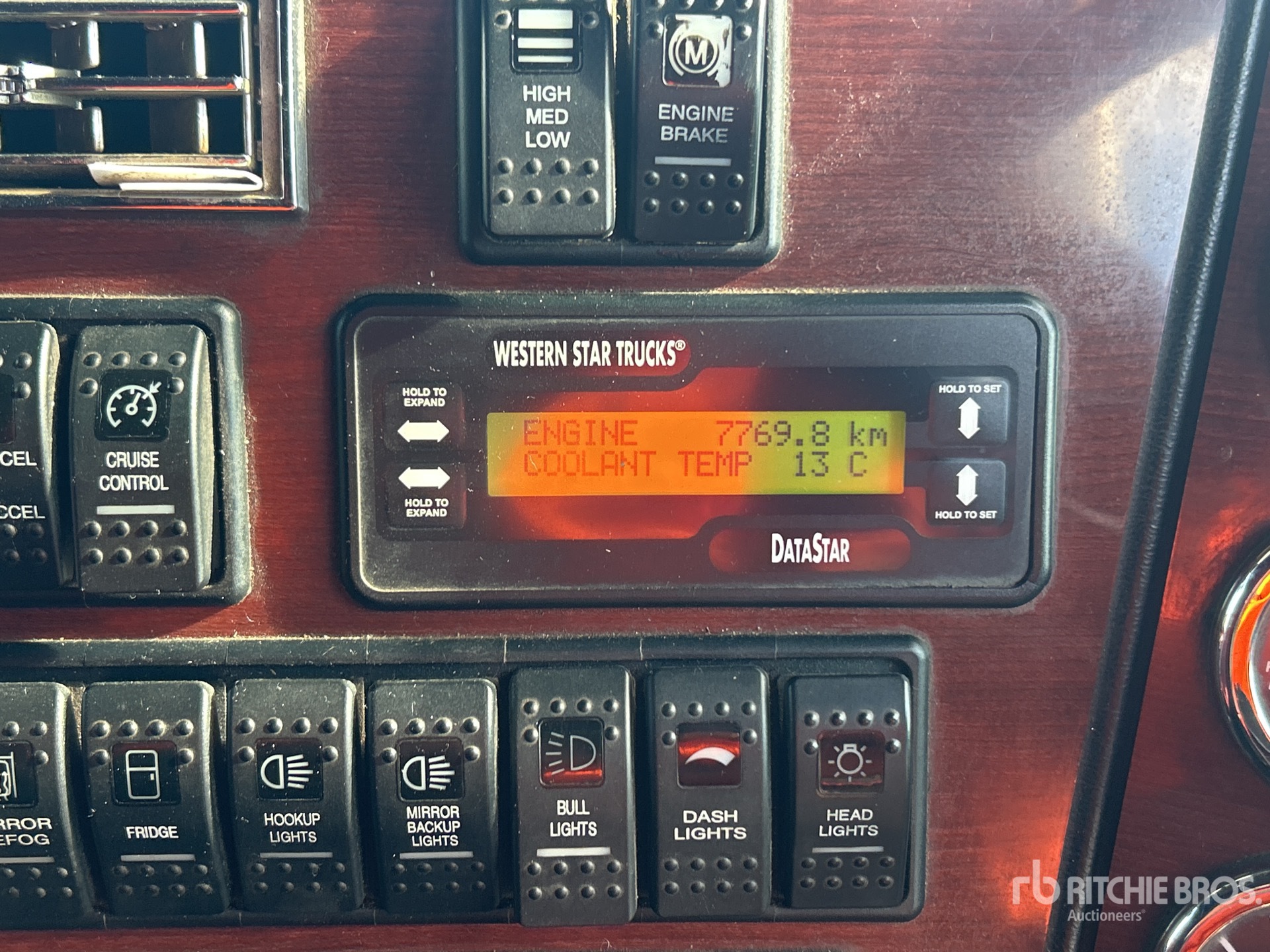 2018 Western Star 4800FXB STRATOS