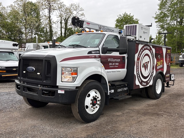 2022 Ford F-750 4x2 Service Truck