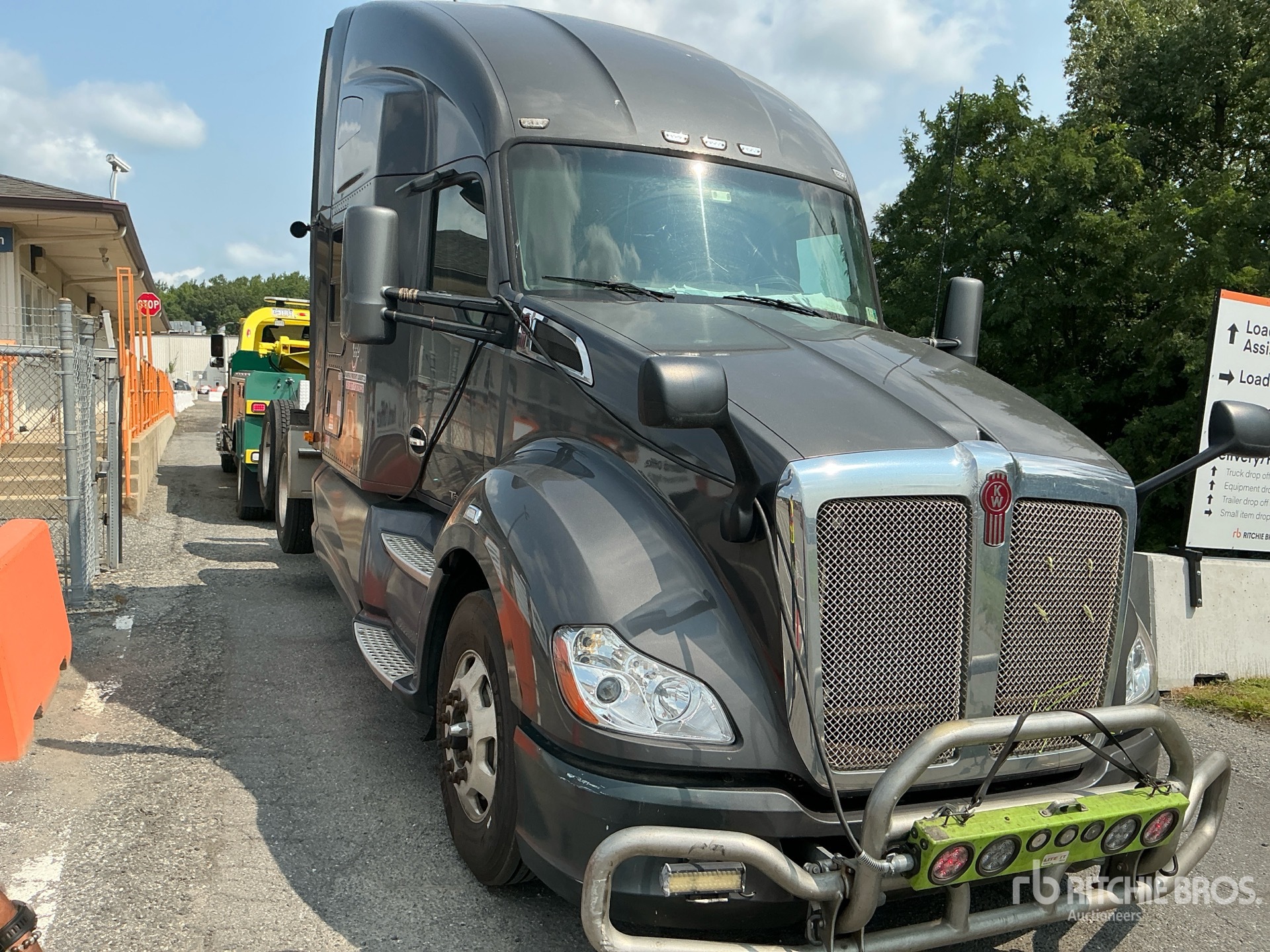 2015 Kenworth T680