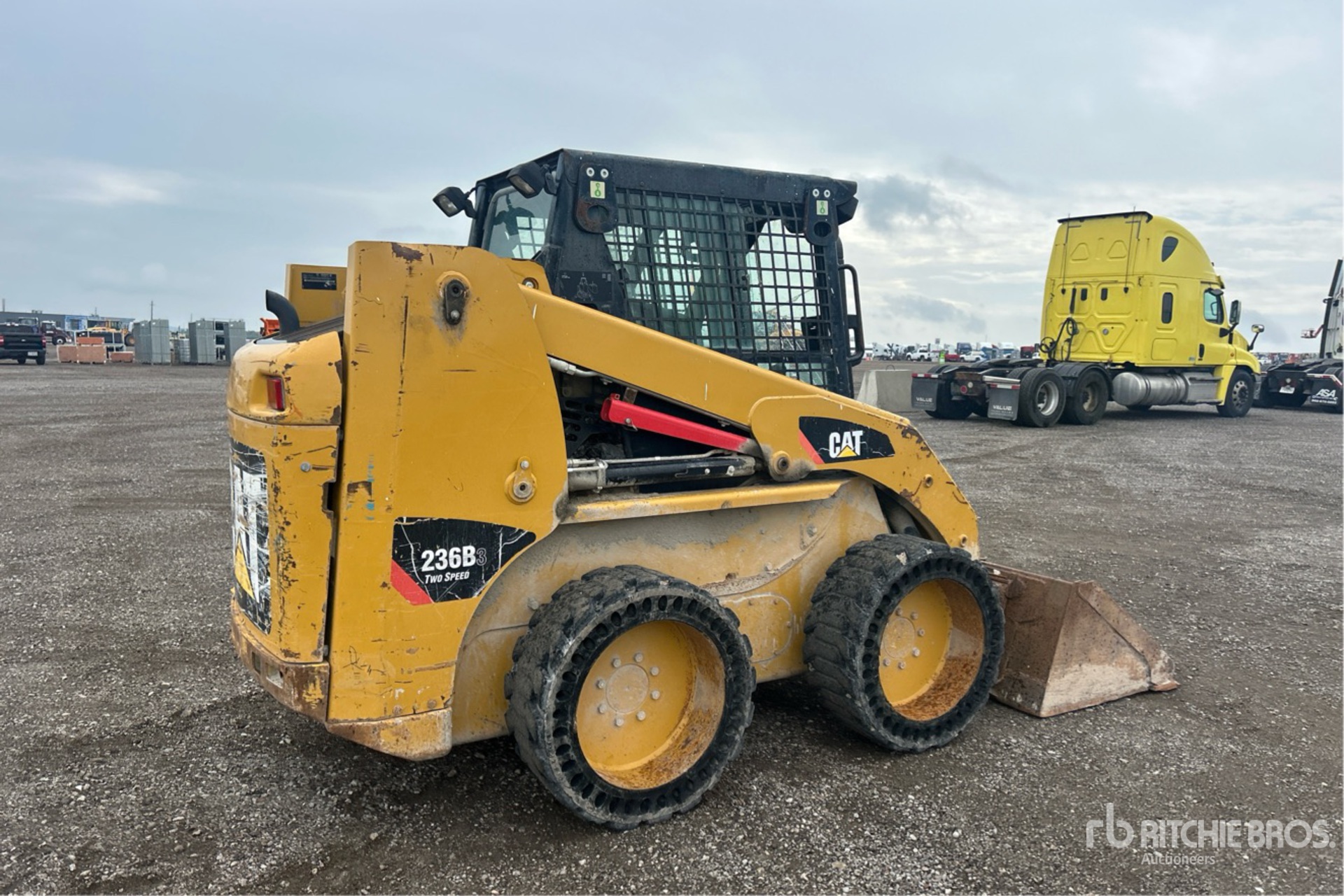 2011 Caterpillar 236B3
