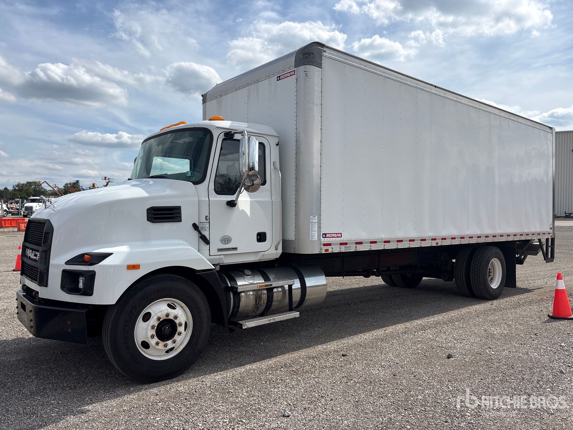Photo of 2021 Mack MD