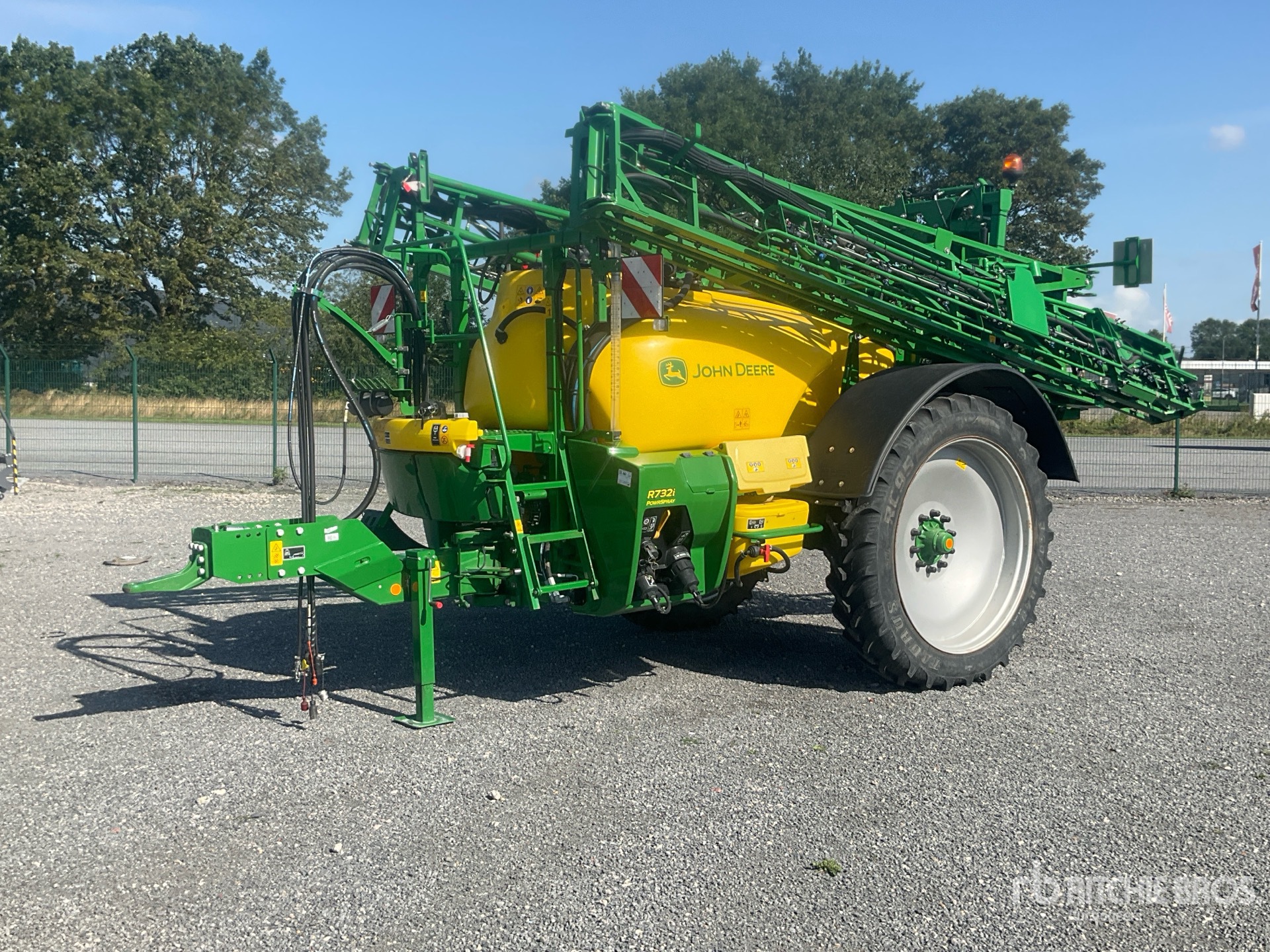 2021 John Deere R732I POWERSPRA