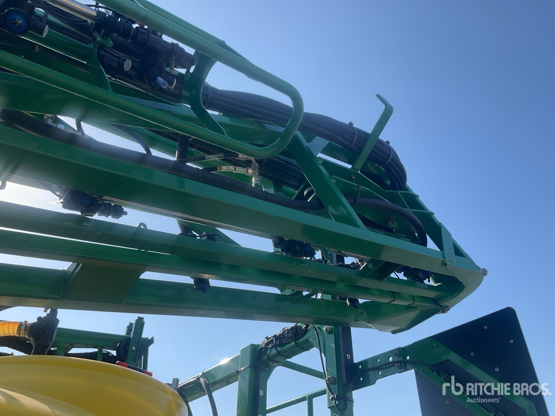2021 John Deere R732I POWERSPRA