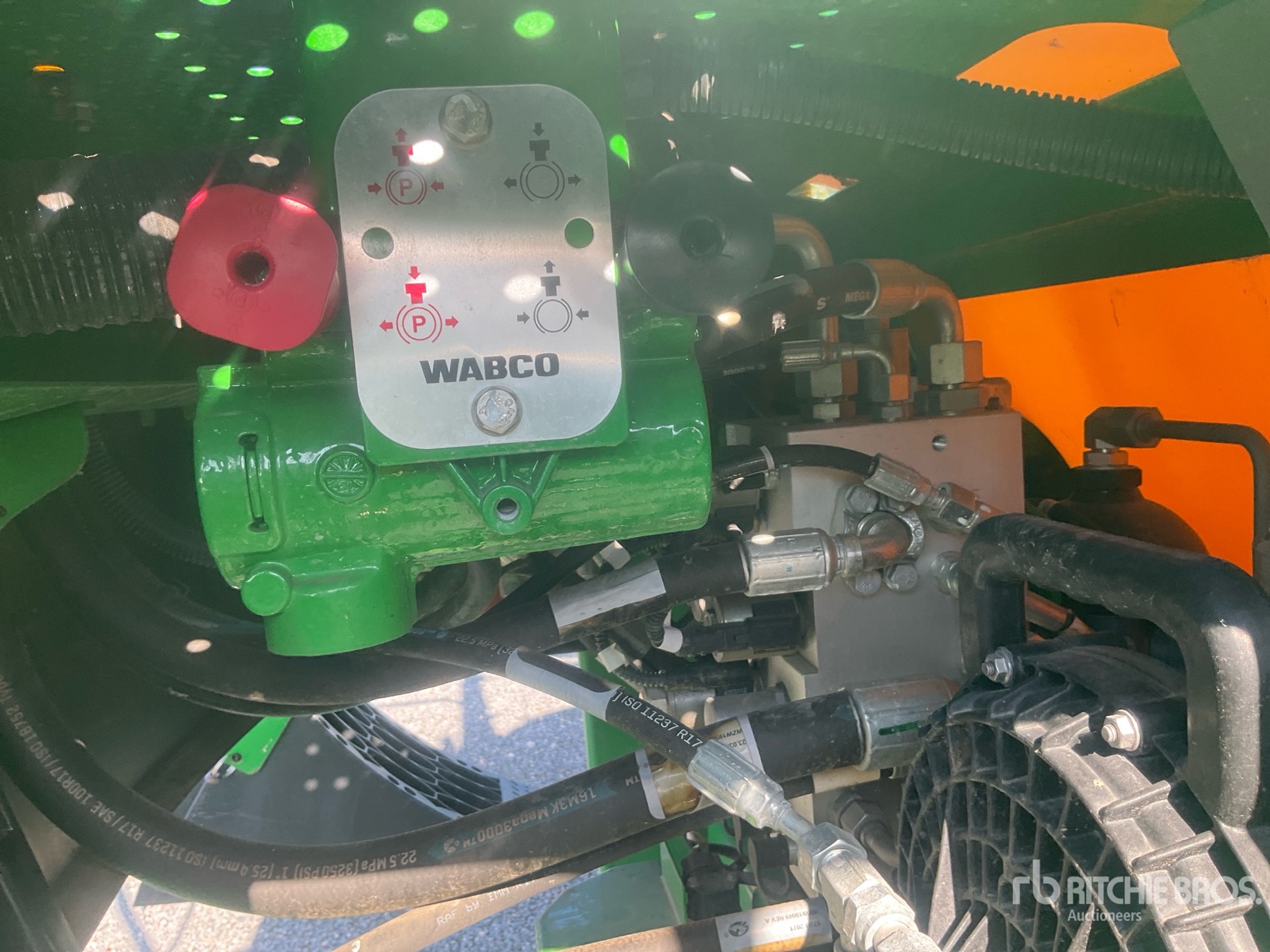 2021 John Deere R732I POWERSPRA