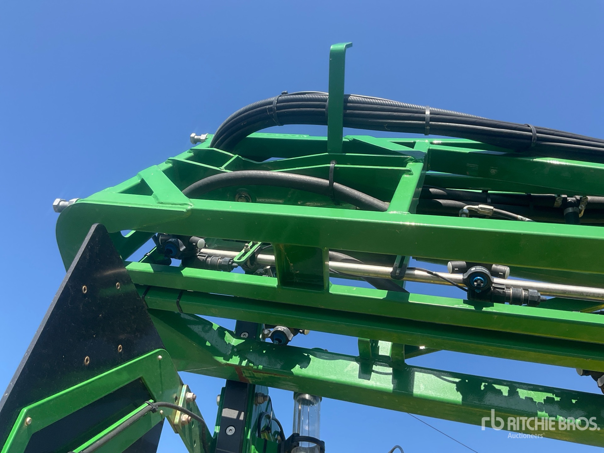 2021 John Deere R732I POWERSPRA