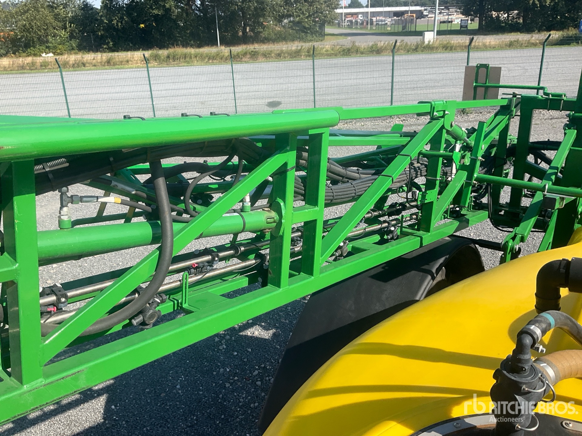 2021 John Deere R732I POWERSPRA