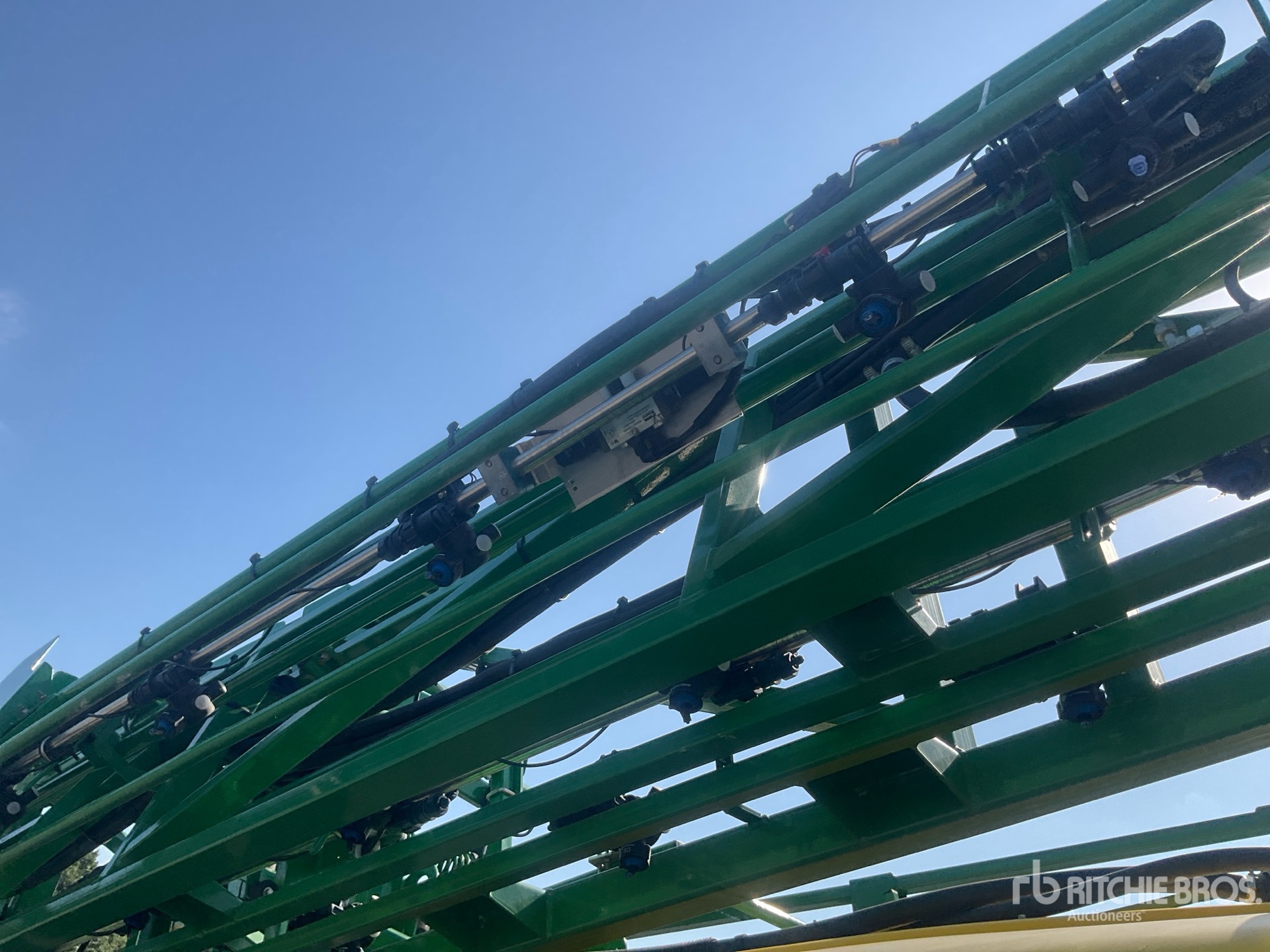 2021 John Deere R732I POWERSPRA