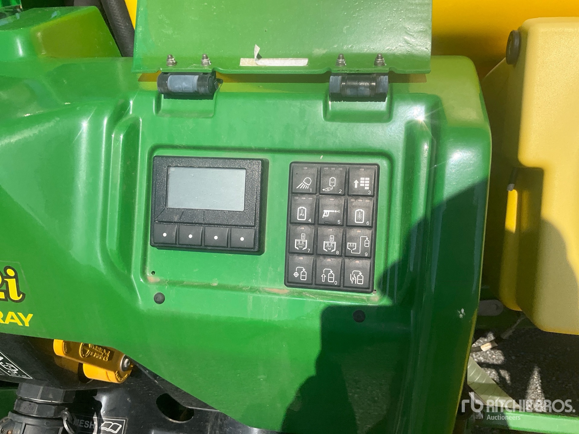 2021 John Deere R732I POWERSPRA