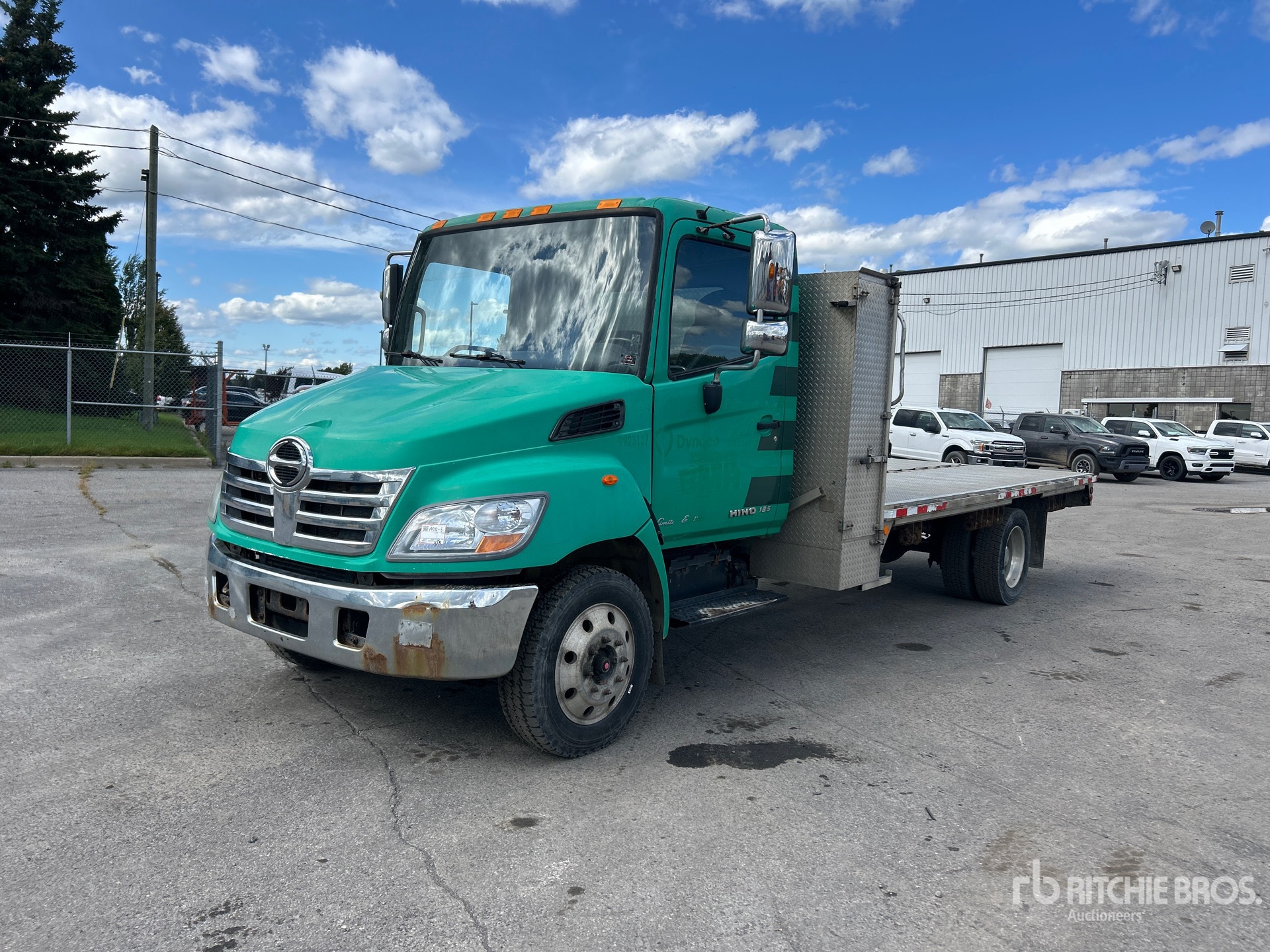 Photo of 2010 Hino 185