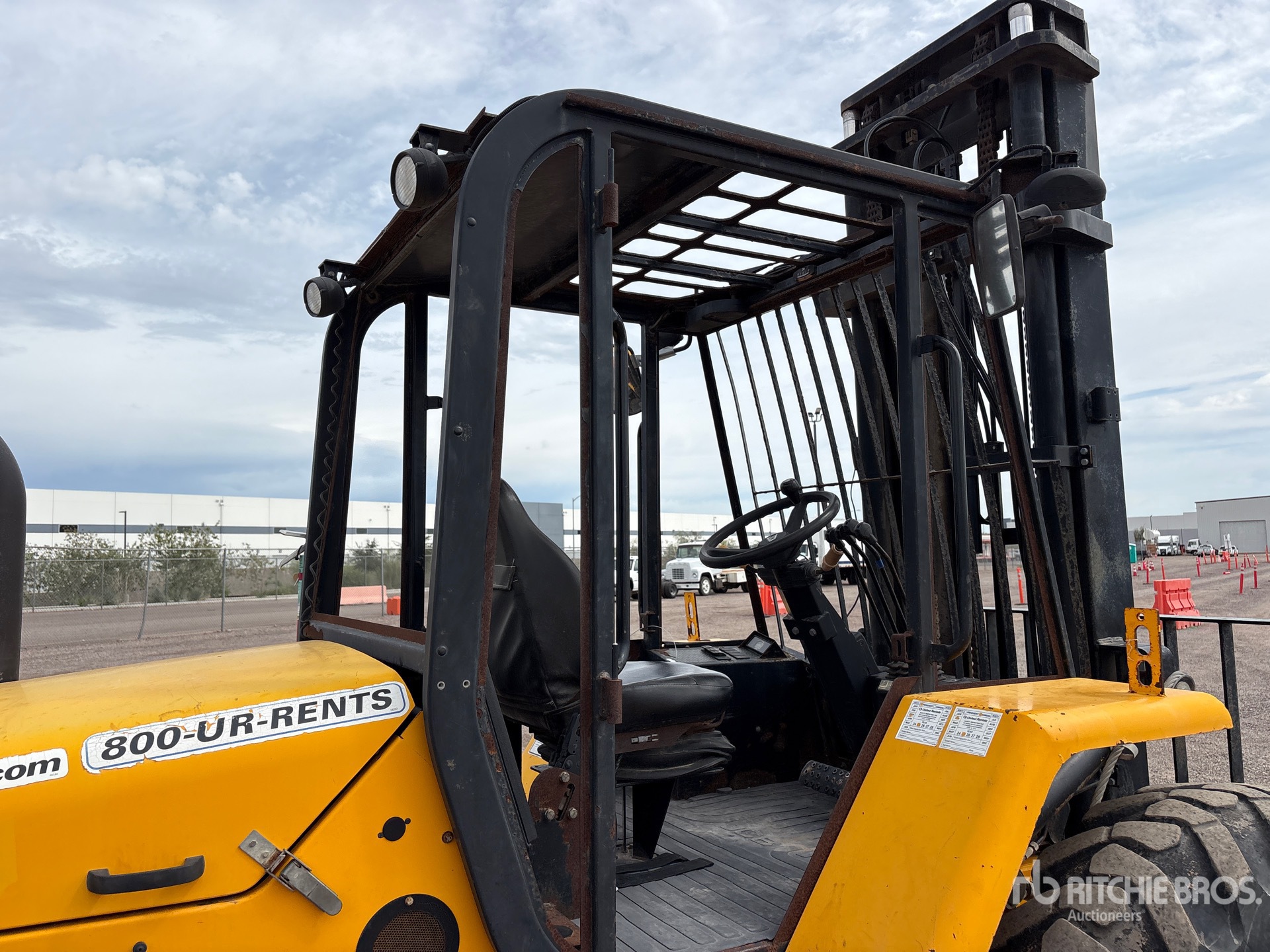 2018 JCB 940