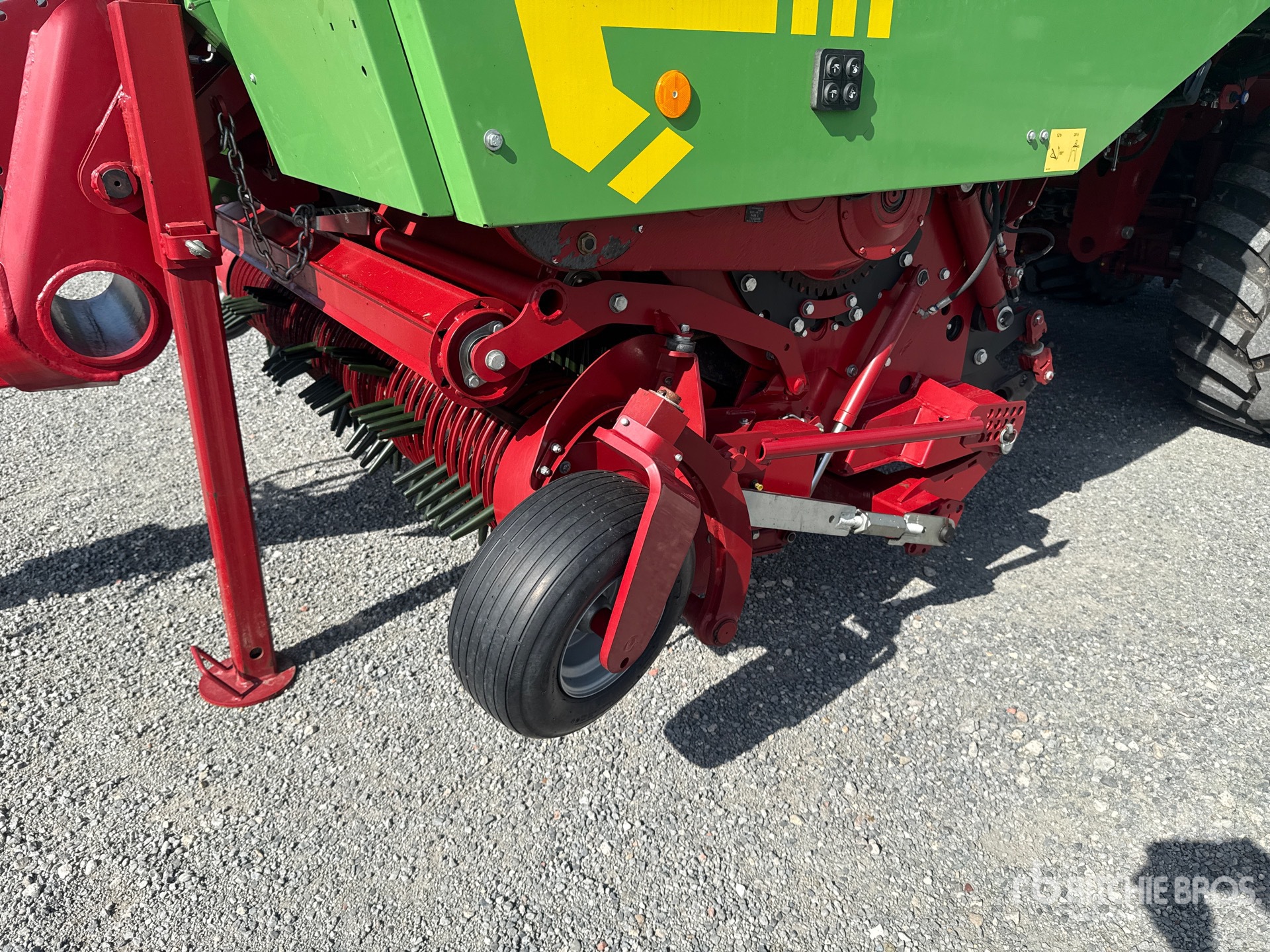 2023 Strautmann MAGNON CFS8-410