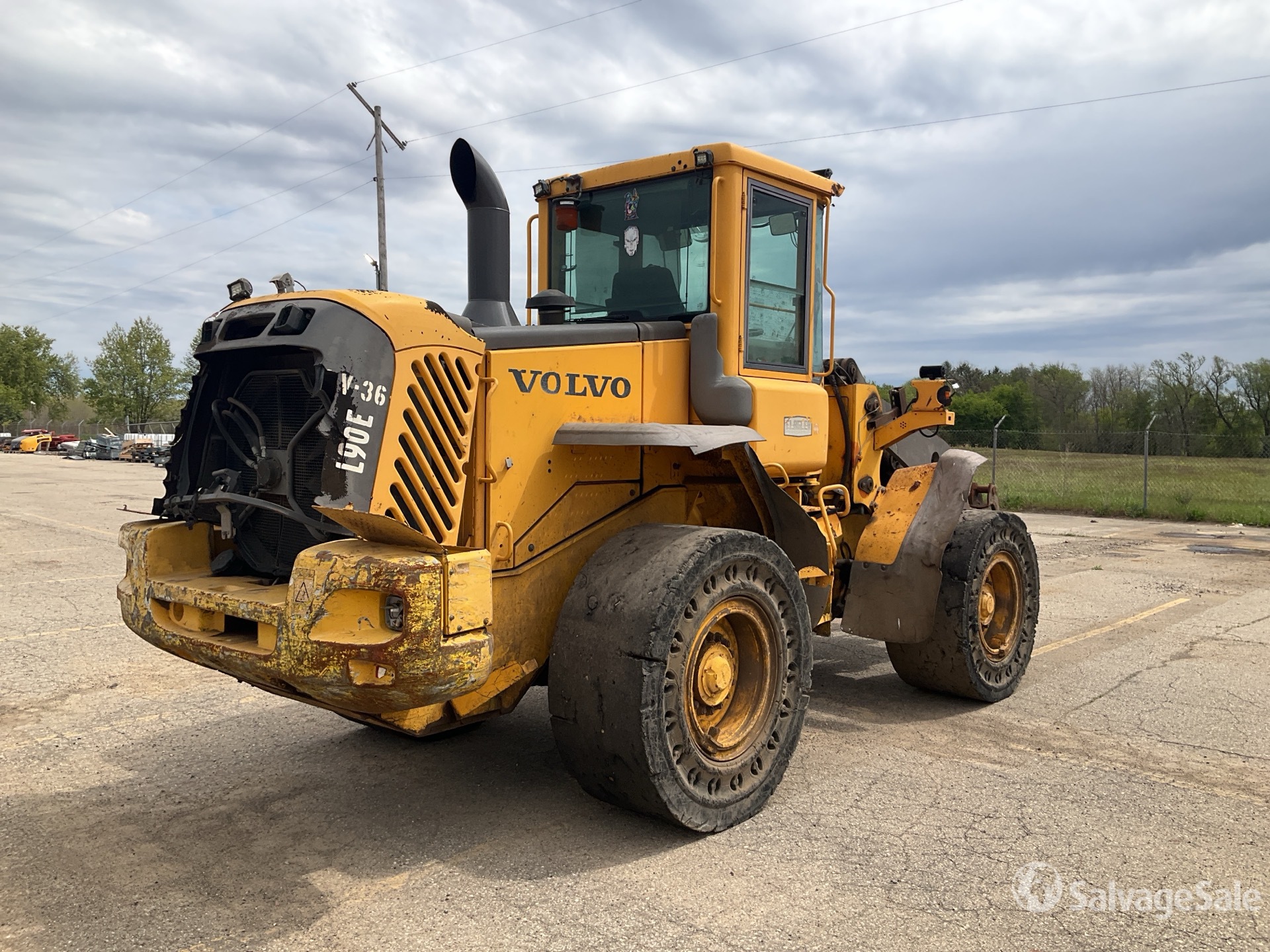 General Appearance with Picture, Right Rear Corner