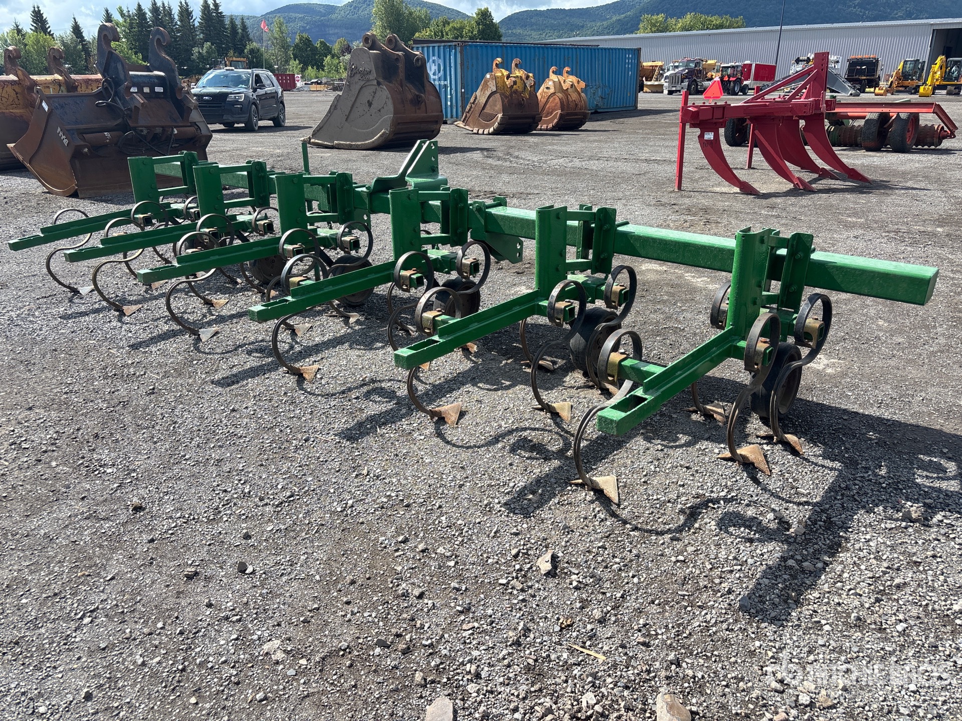 John Deere 16 ft Row Crop