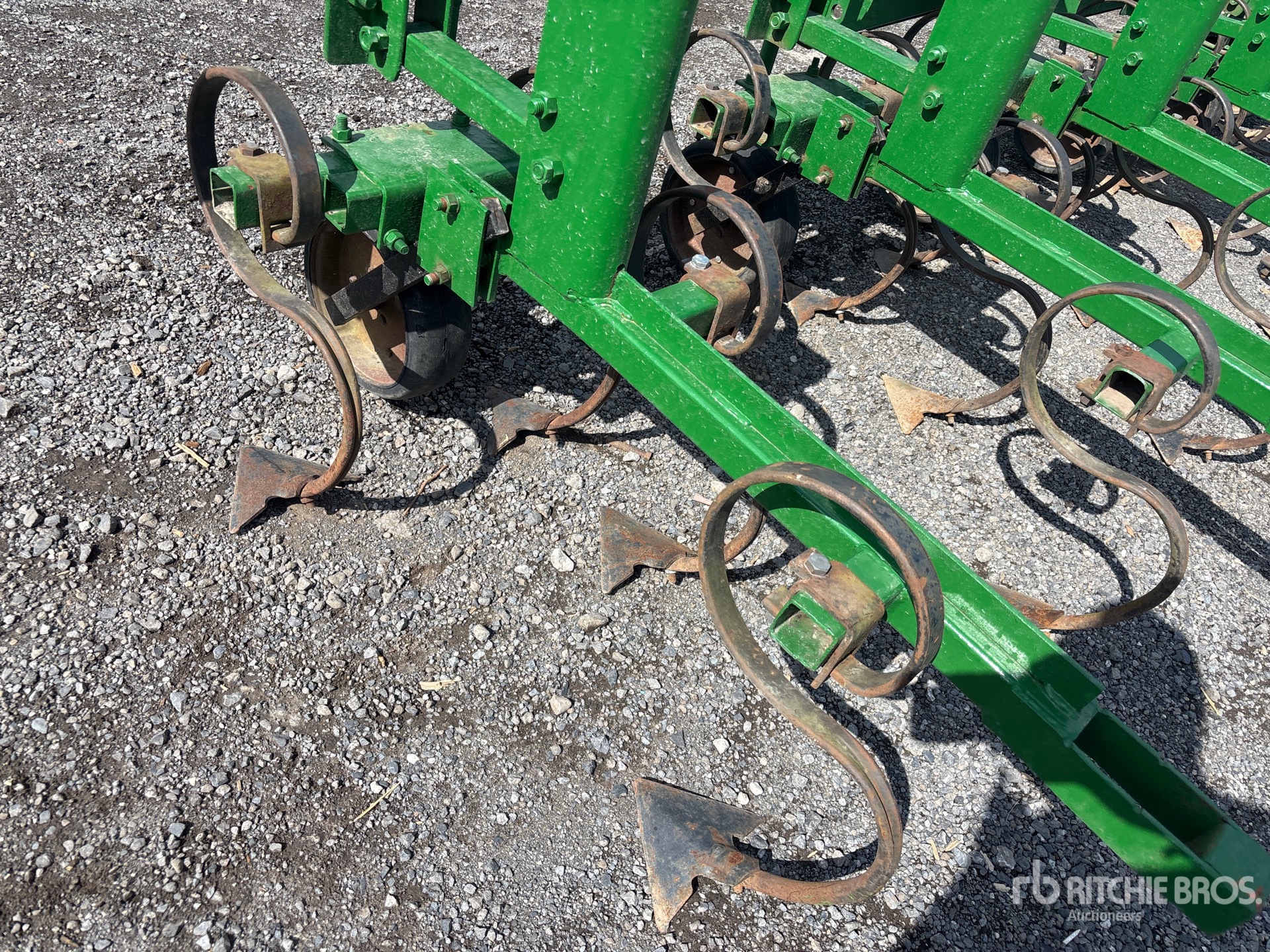 John Deere 16 ft Row Crop