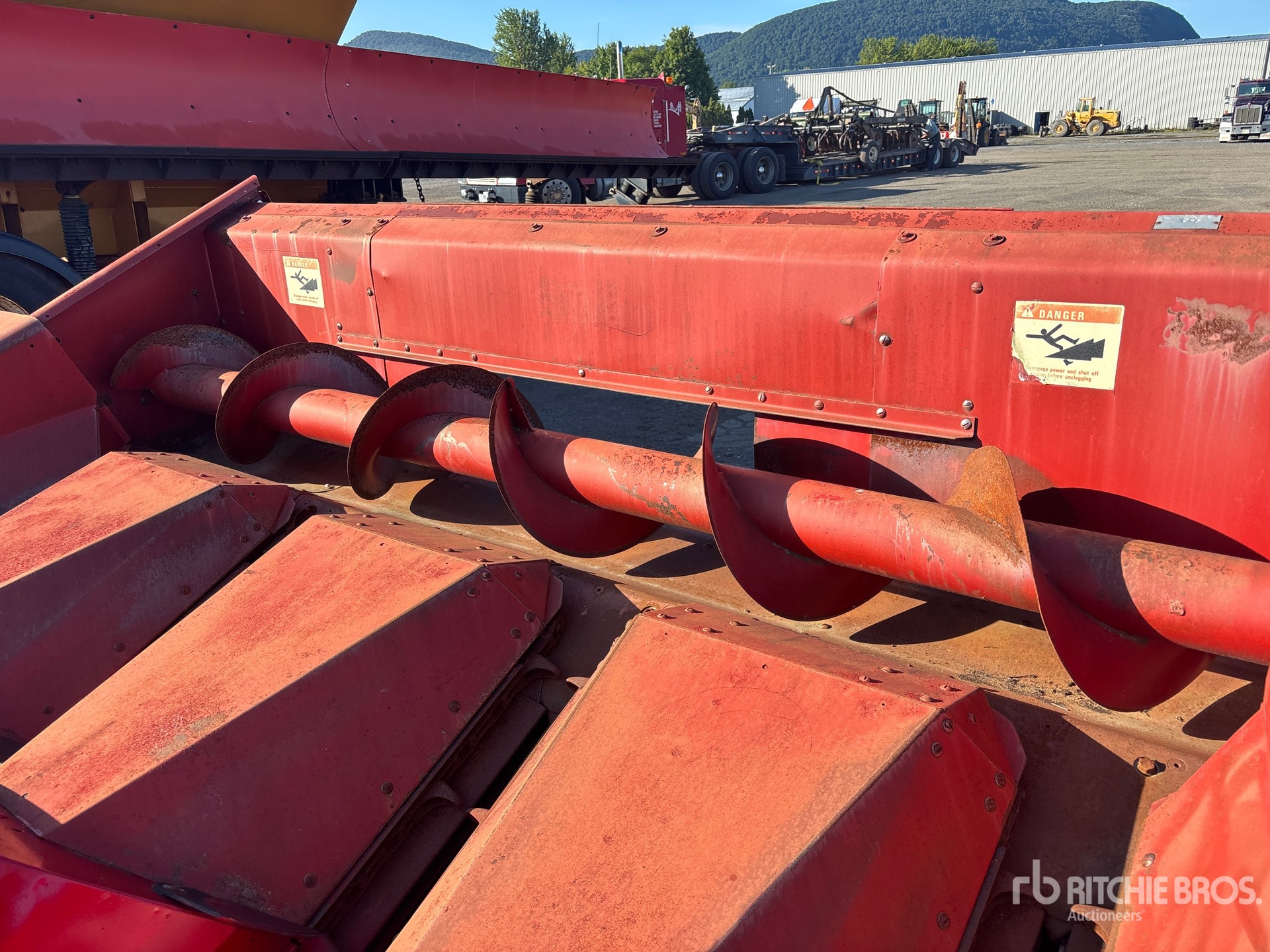 International Harvester 943