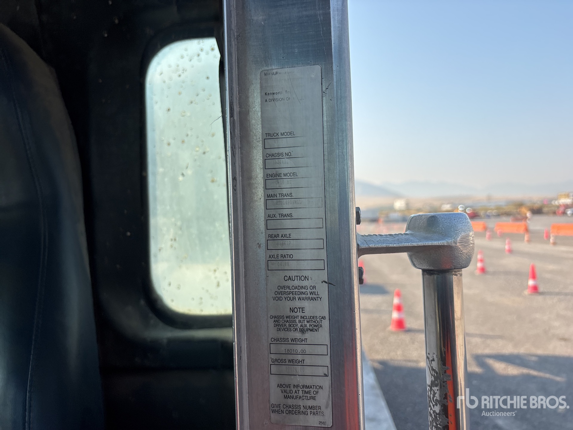 1999 Kenworth T800