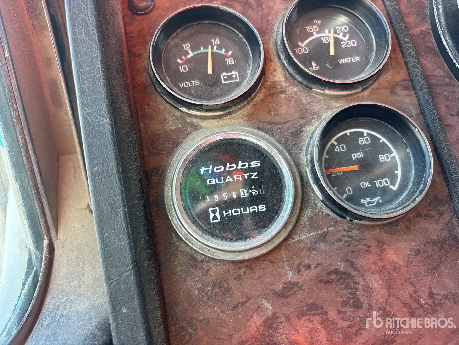 1999 Kenworth T800