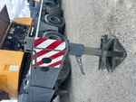 Crane Superstructure with Outrigger Cylinders